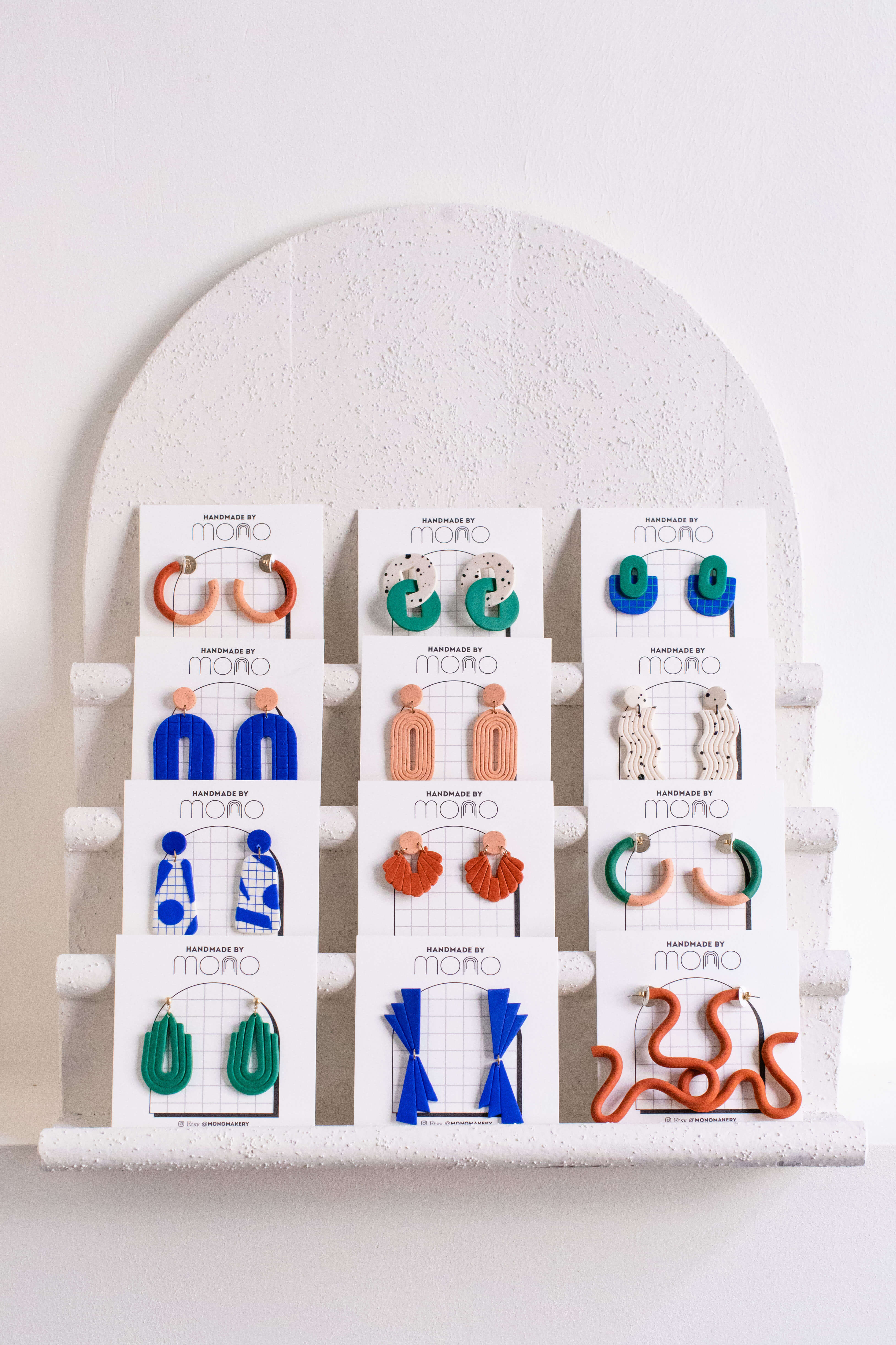 Oorbellen en broches uit Polymeer klei - privé workshop - Foto