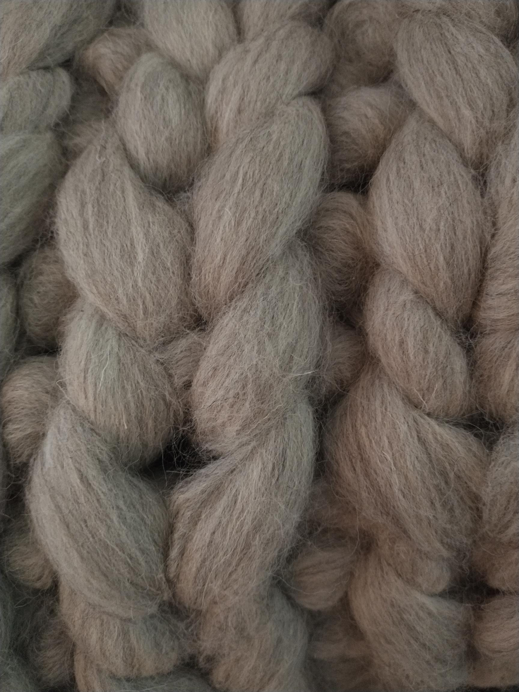 Woondeken XXL uit Naturel Merinowol - DIY kit - Foto