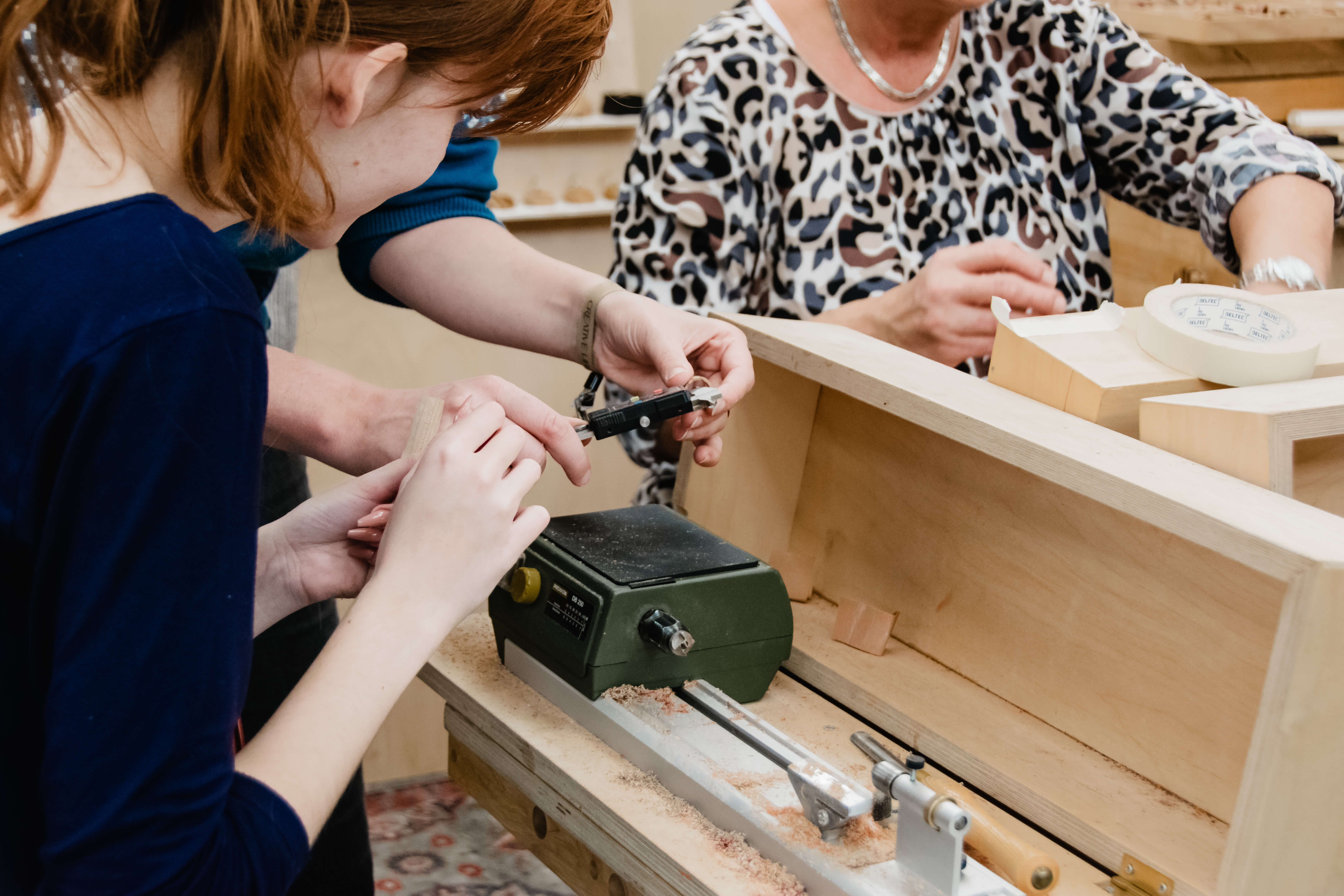 Workshop - Houten Sieraden Maken (6 uur) - Foto