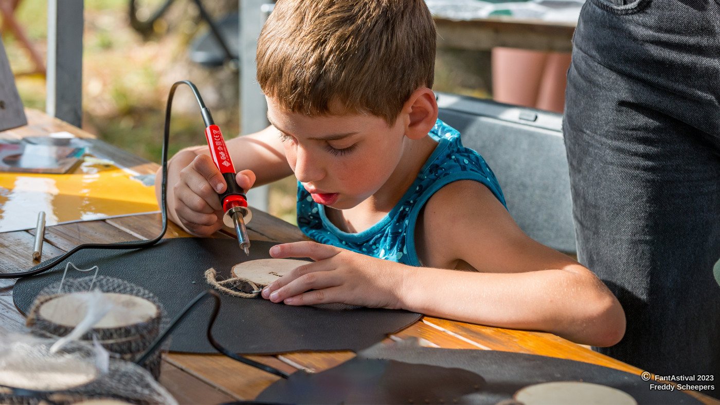 Workshop Pyrografie - open animatie op event - Foto