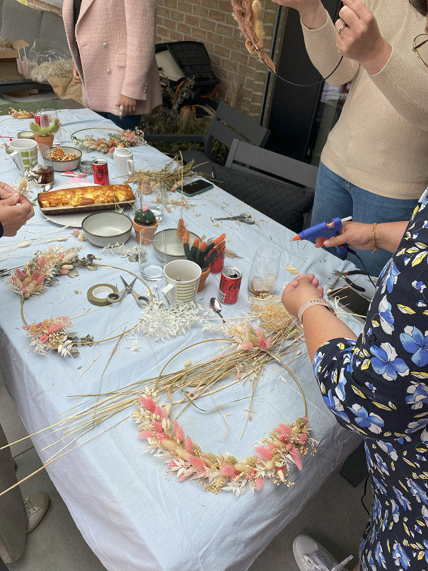 Workshop Droogbloemenkrans (privé groep) - Foto