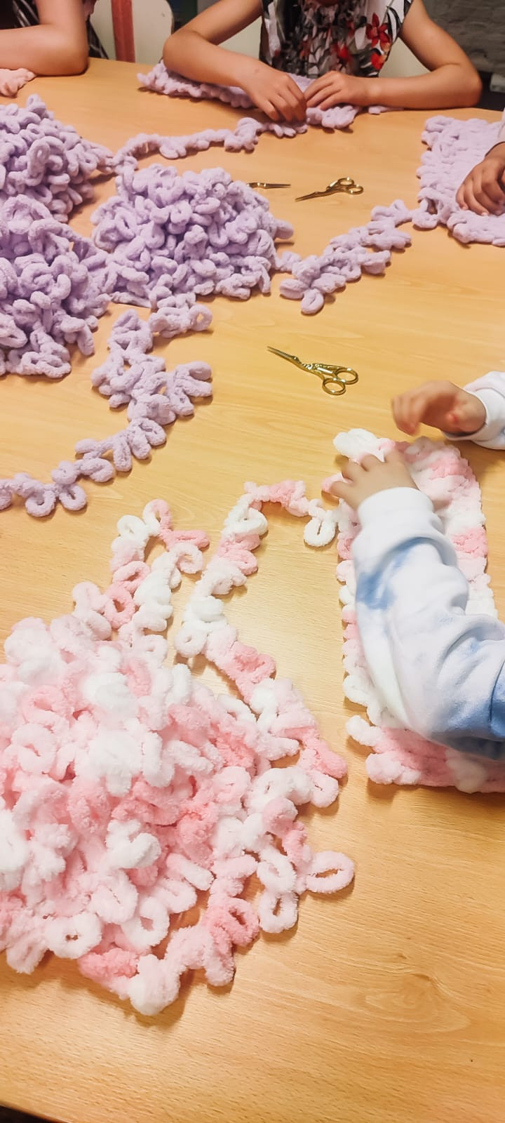 DIY Fun: Scrunchies van Lussenwol Maken - Foto