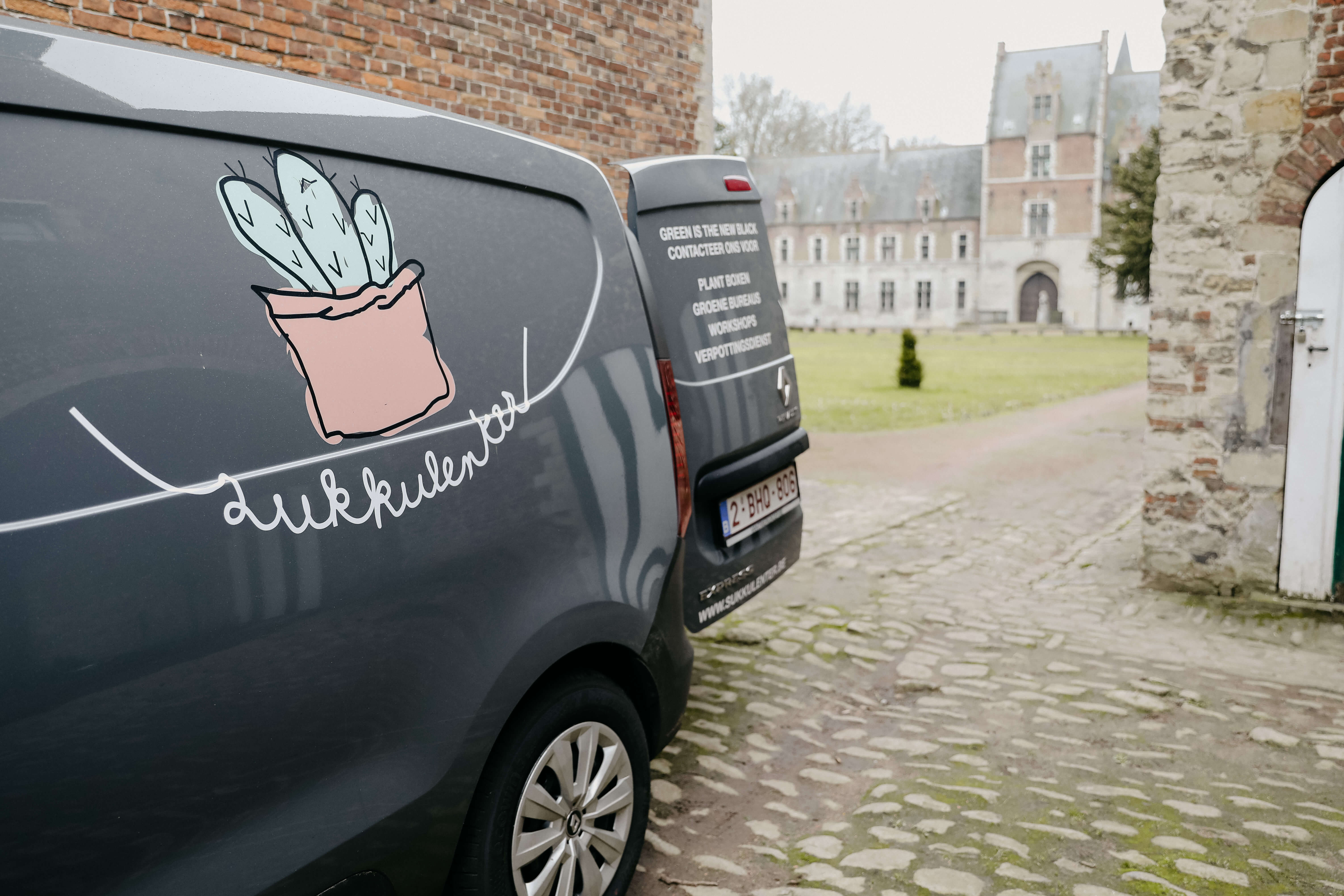 Kerstkrans maken in Hoogstraten - Foto