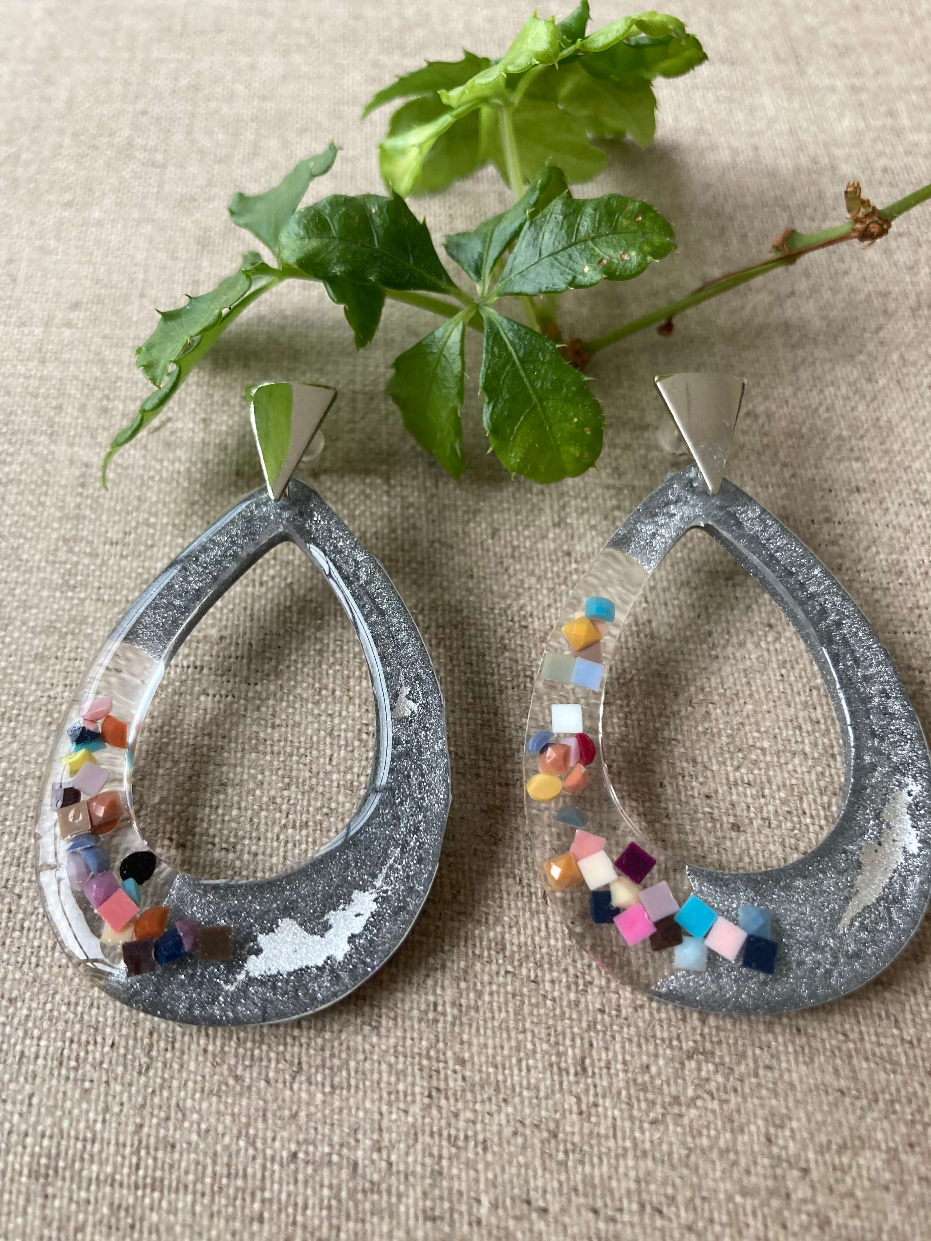 workshop juwelen ontwerpen in hars - Foto