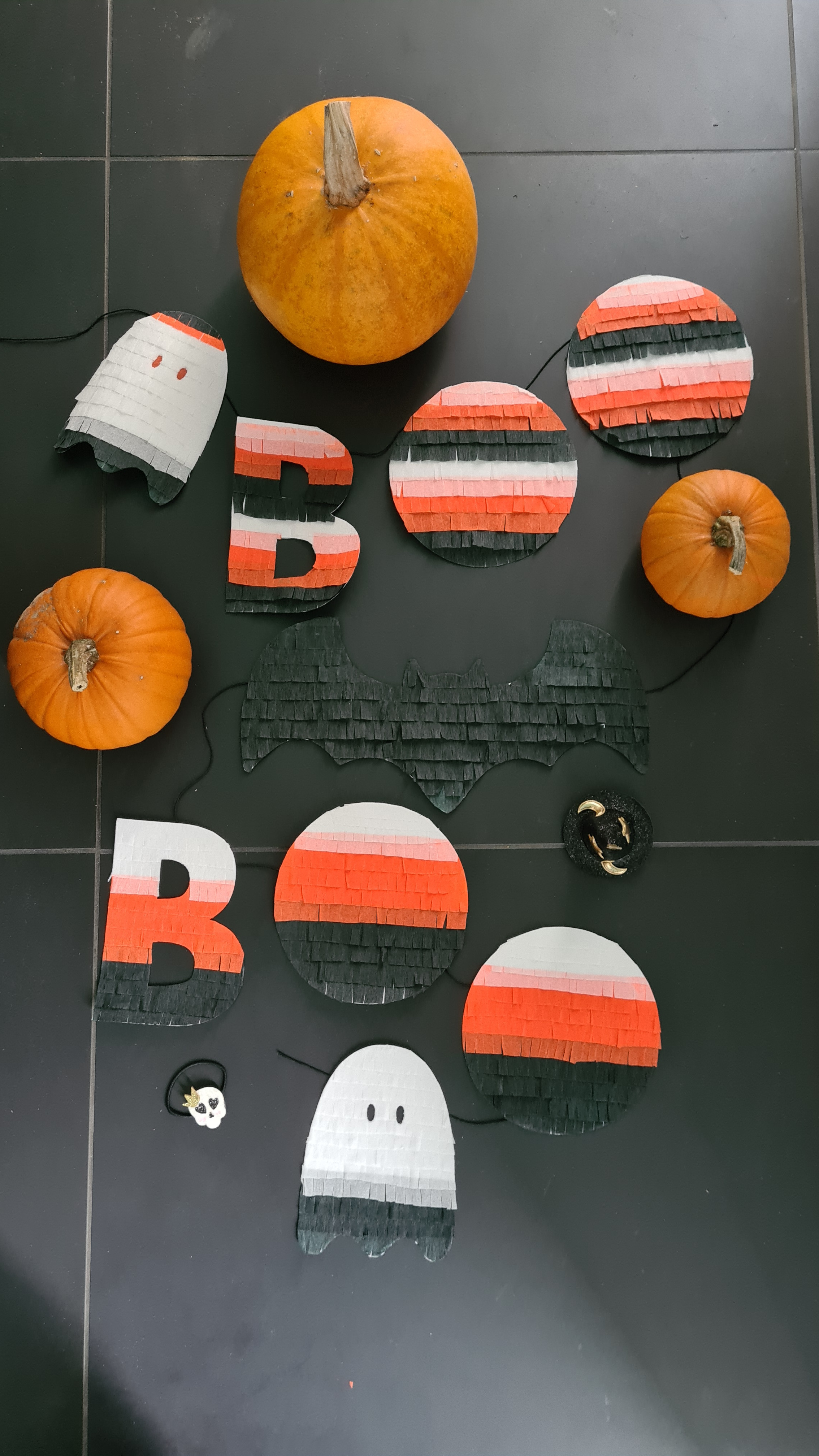 DIY pakket: Halloween Slinger BOO - Foto