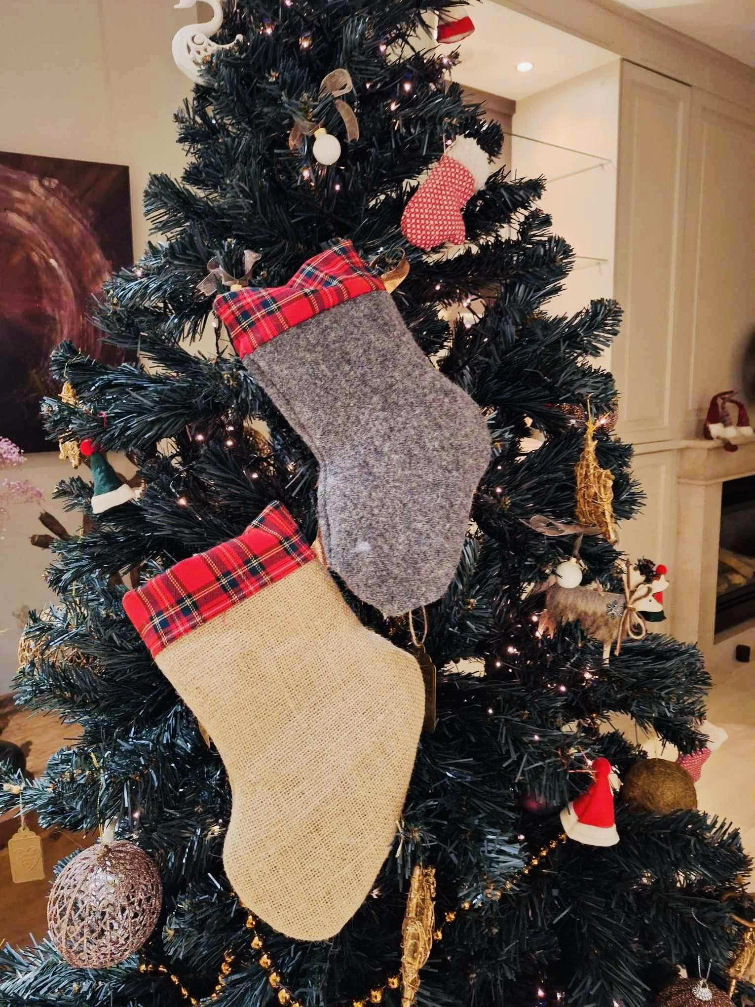 KERST WORKSHOP🎄 maak jouw eigen 3D kerstboom of kerstlaars (met de naaimachine) - Foto