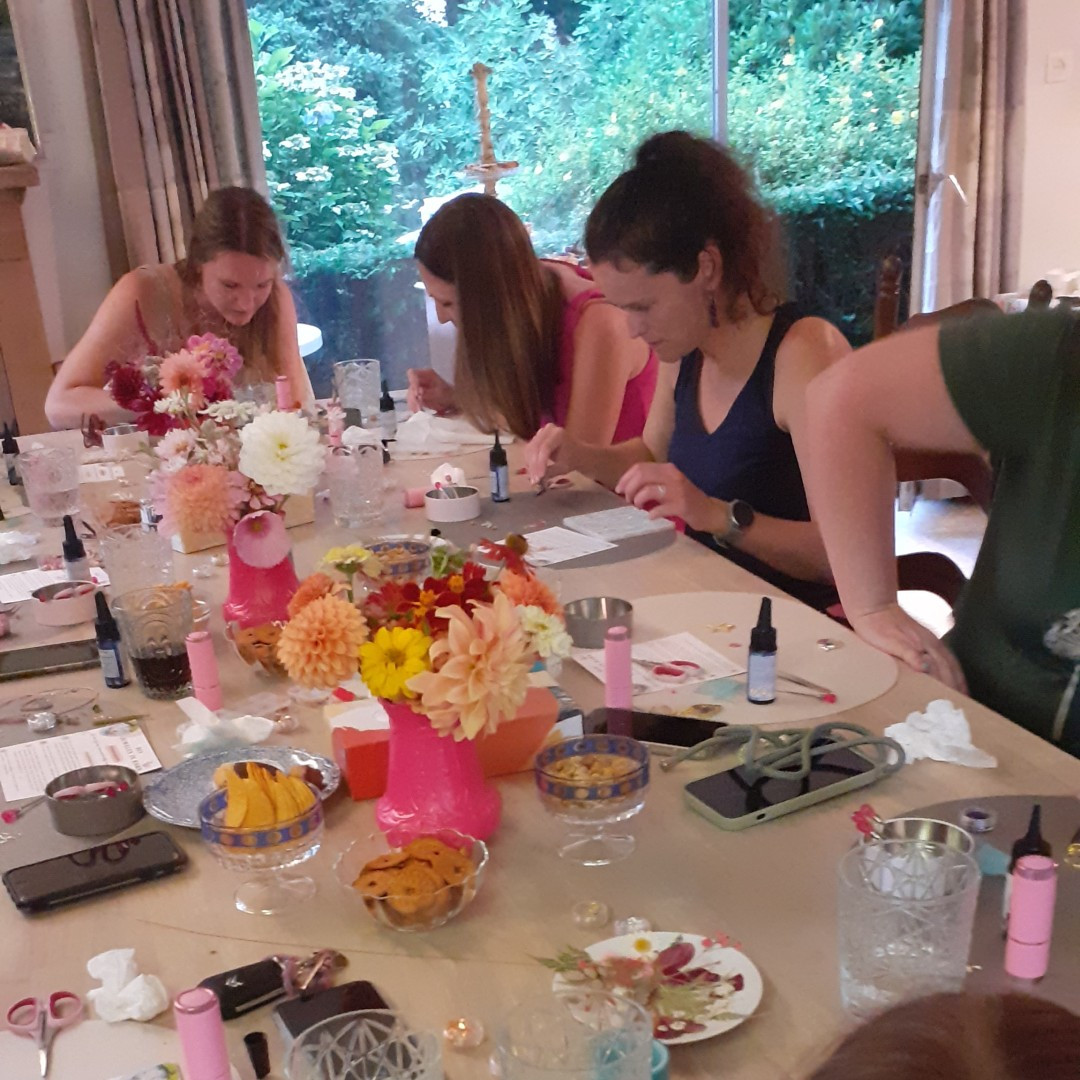 Workshop Juwelen maken met bloemen - Foto