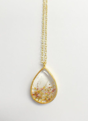Juwelen maken met UV-hars en droogbloemen (bachelorette, verjaardagsfeestje, privé)