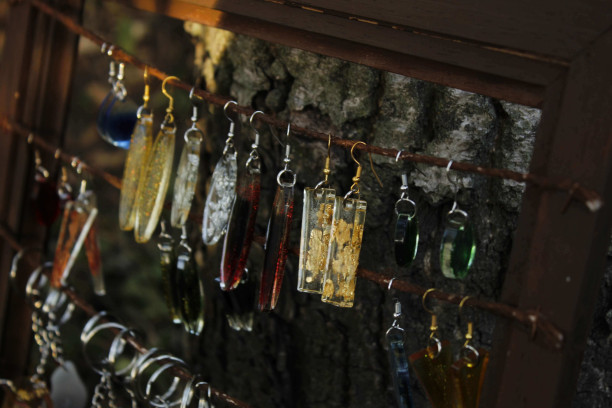 oorbellen en/of (sleutel)hangers