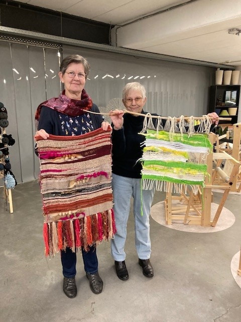 Vrij Weven: Je eerste stapjes in een hip ambacht" – Ontsnap, ontdek & creëer jouw eigen stijl. 🌿🧶 - Foto