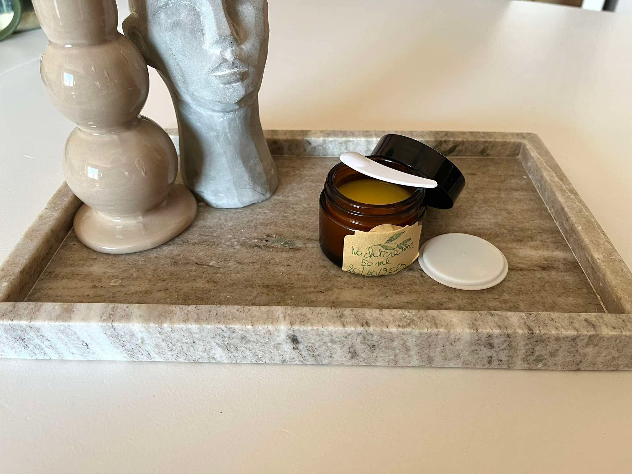 🌿 Ontdek de Geheimen van Jouw Huid en bereidt een dagcrème ofwel nachtcrème ofwel een handcrème volgens je eigen huidtype🌿 - Foto