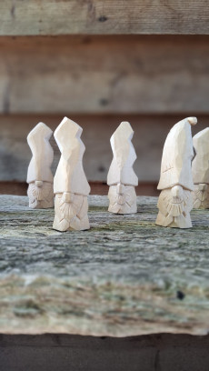Kabouter snijden in hout