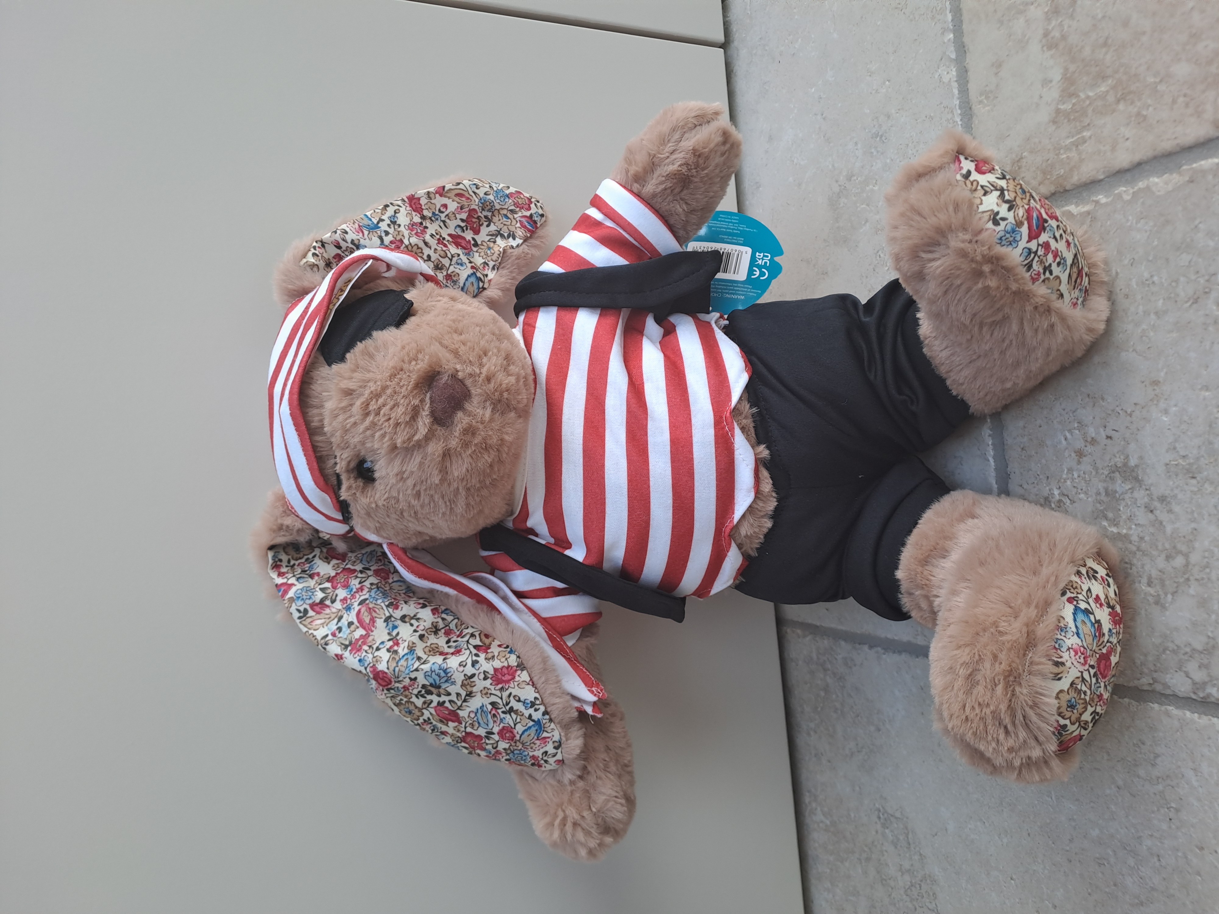 Build a teddybear - Maak een knuffelbeer