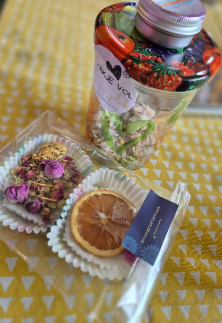 Bruisbal, scrub & lippenbalsem maken (Ouder & Kind workshop)