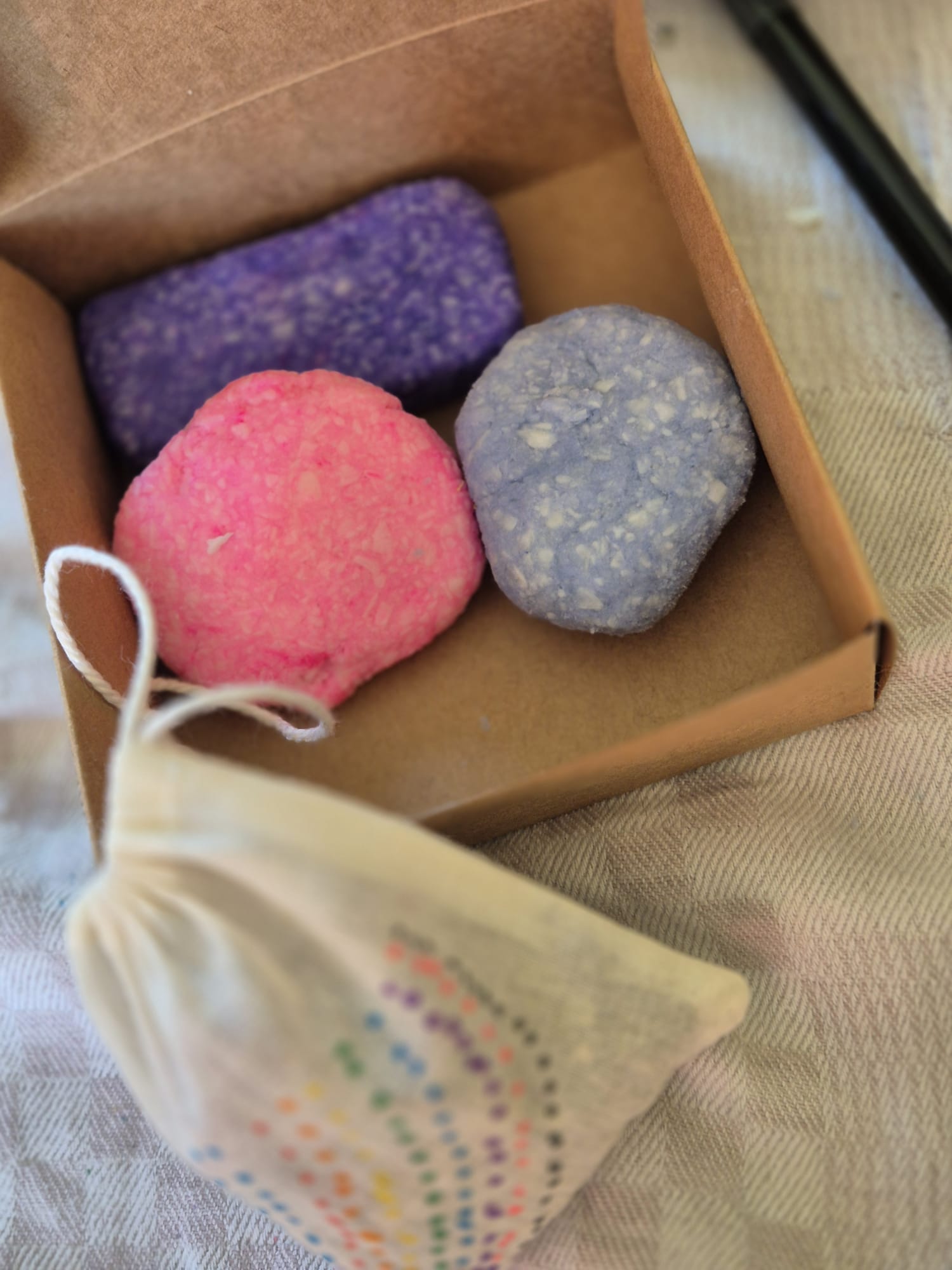 Zeepjes & geurzakjes maken: ouder & kind workshop - Foto