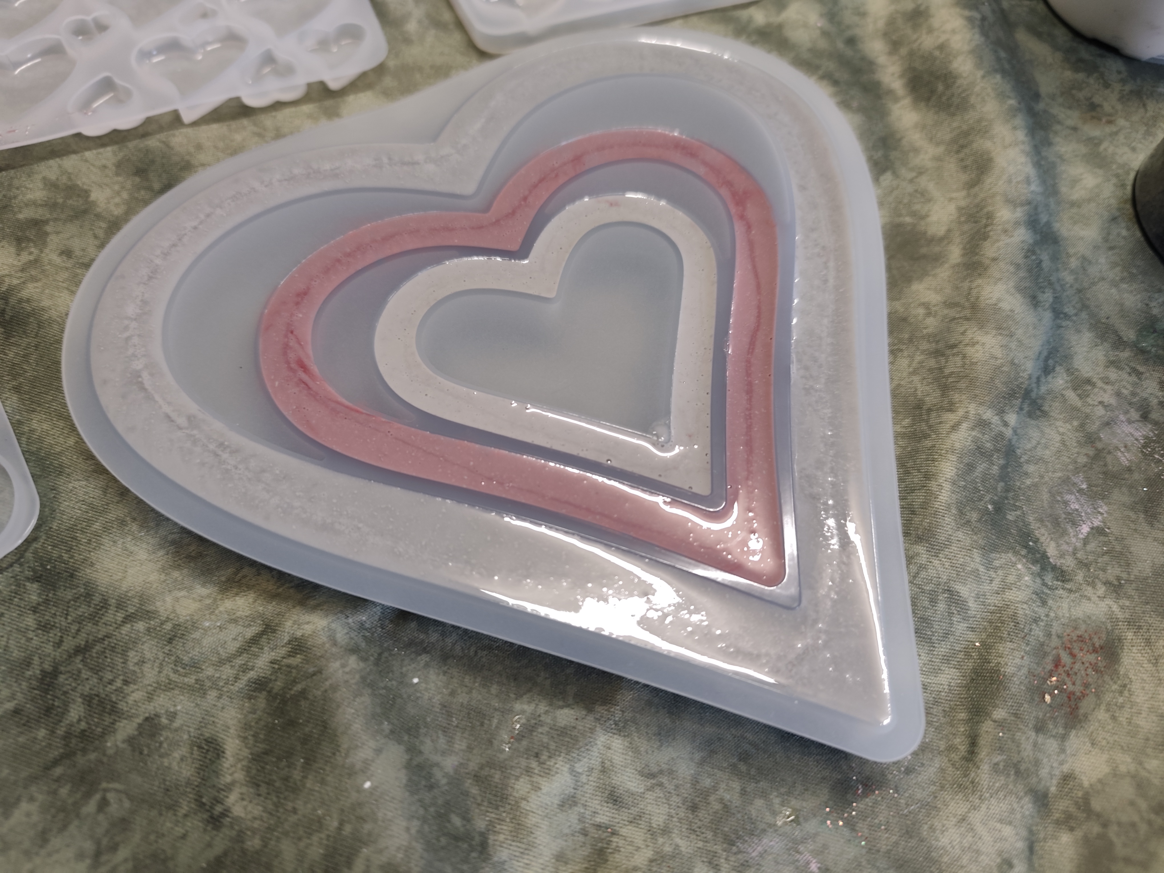 Epoxy LOVE Workshop – het perfecte vrijgezellenuitje - Foto