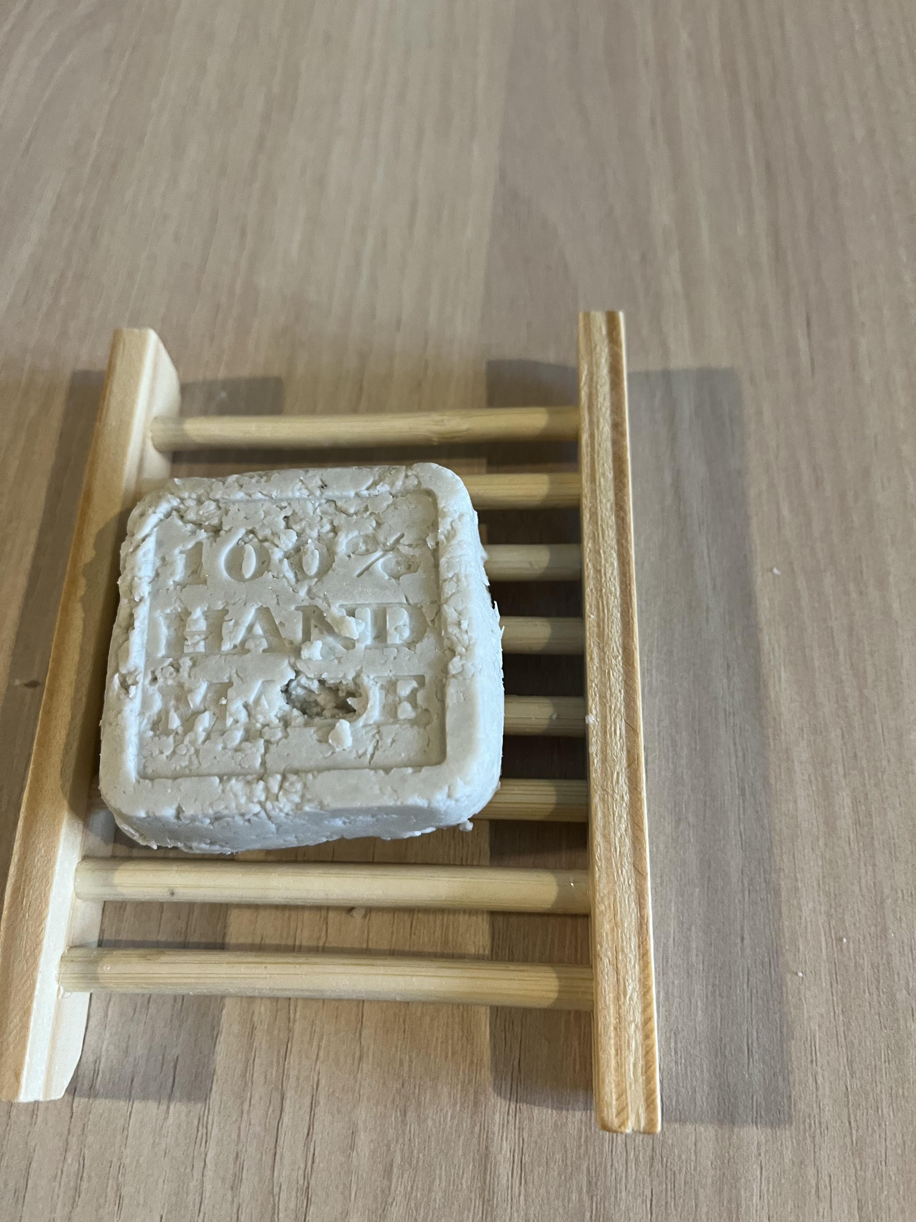 Maak je eigen shampoo bar en een conditioner bar. - Foto