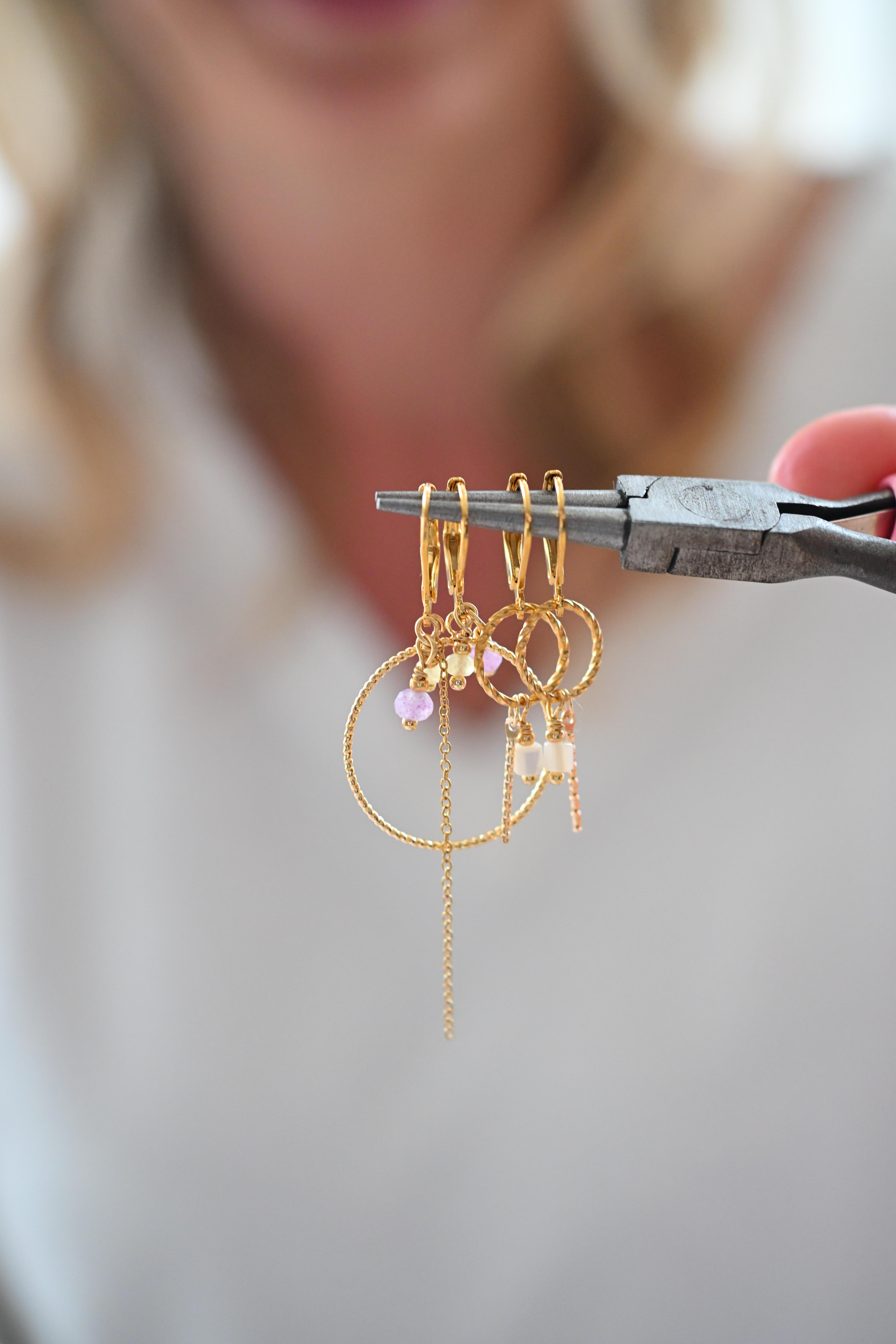 DIY pakket oorbellen maken met natuursteentjes - Foto
