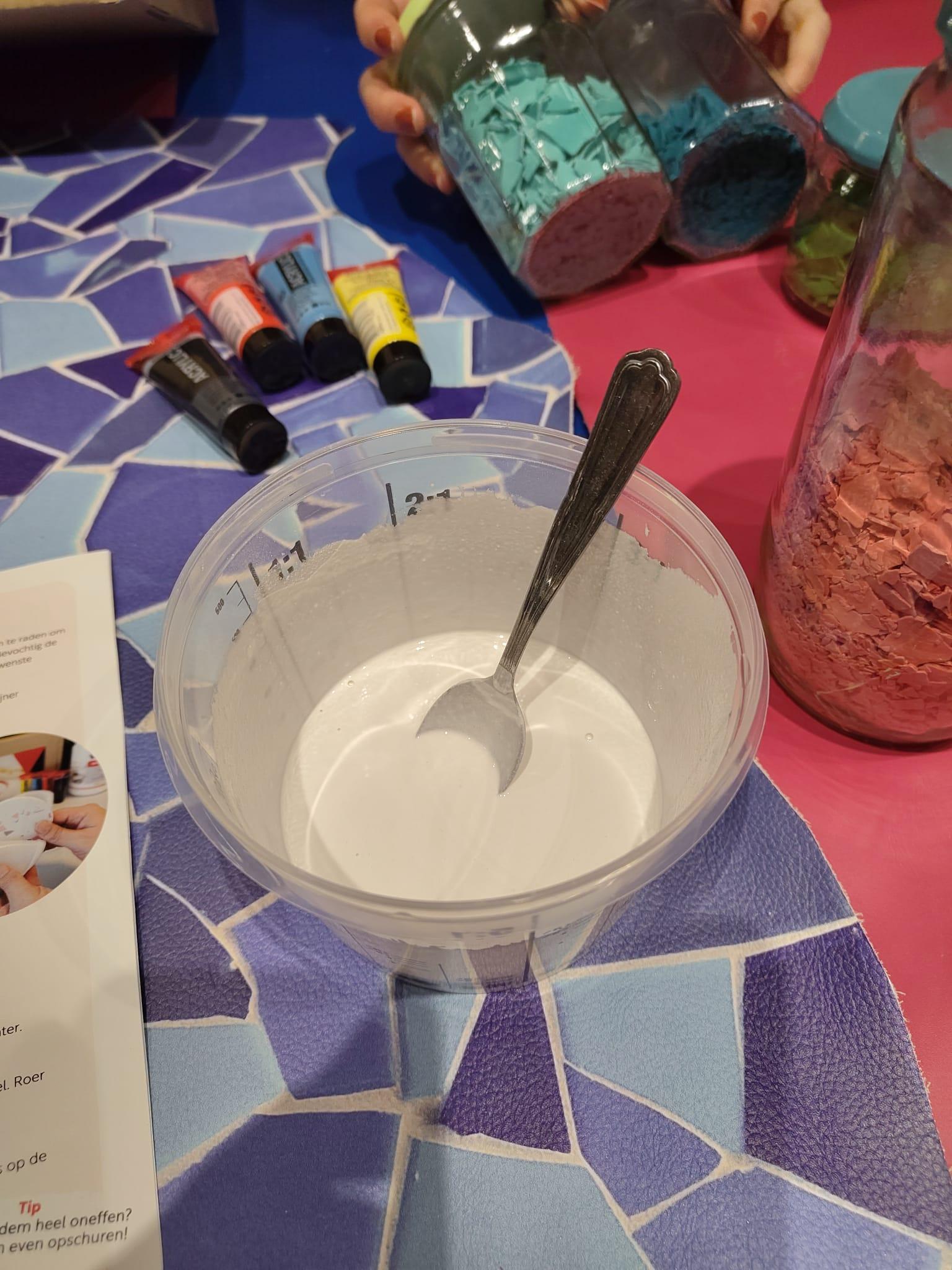 Workshop ecologische terrazzo-coasters bij Linkerloft - Foto