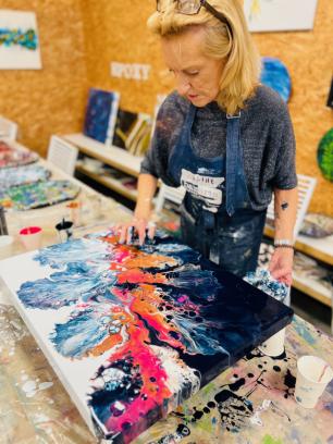 Acrylic pouring/fluid art: basisopleiding en eigen creatie mei