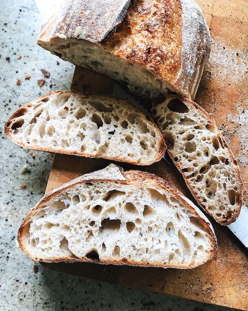 Eenvoudig desem - zuurdesem brood bakken en veel meer - Foto