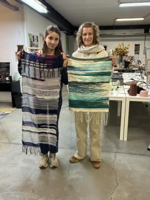 Eendaagse Saori Weefworkshop: Ontspannen experimenteren met kleur, textuur en imperfectie