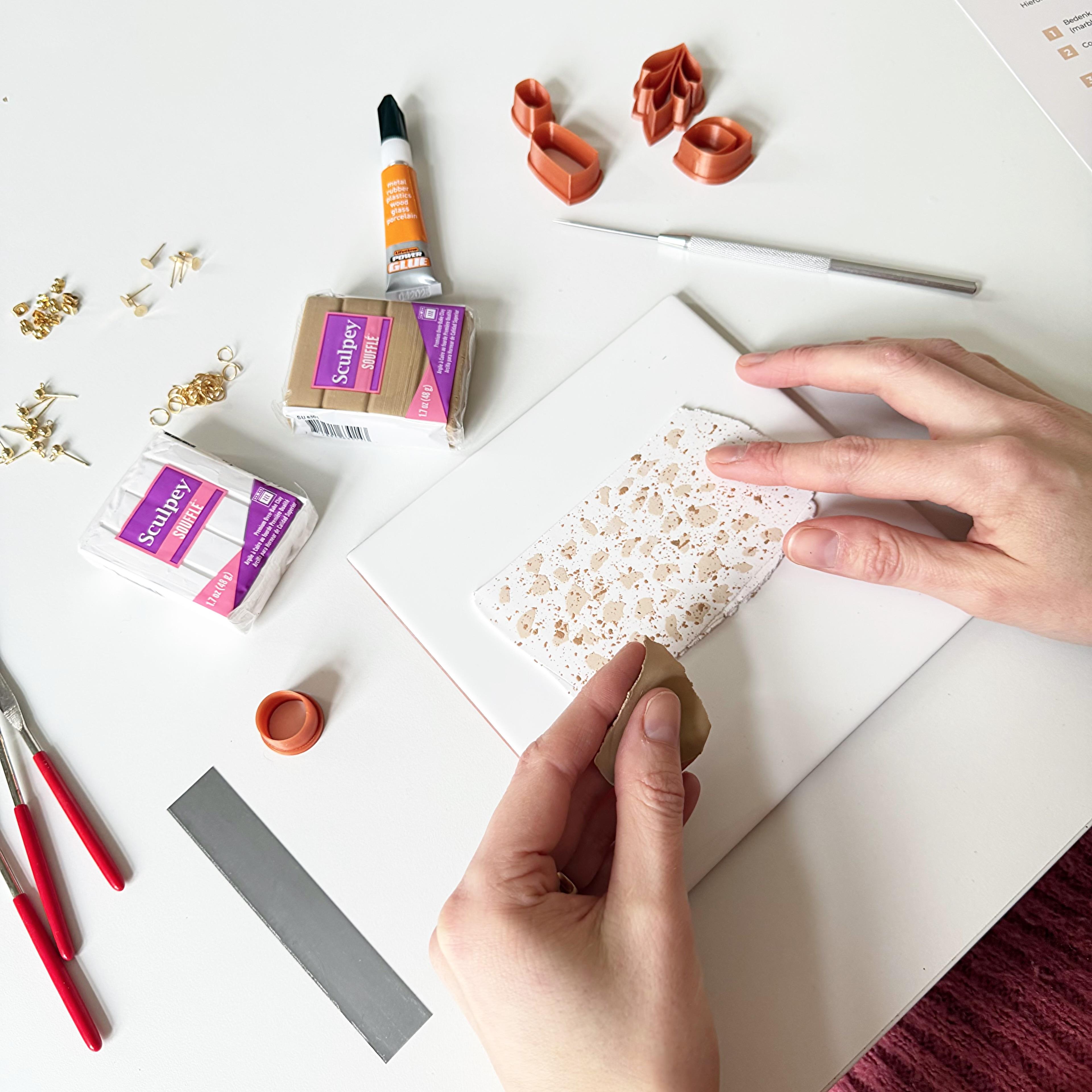 DIY pakket - oorbellen maken met polymeerklei - Foto