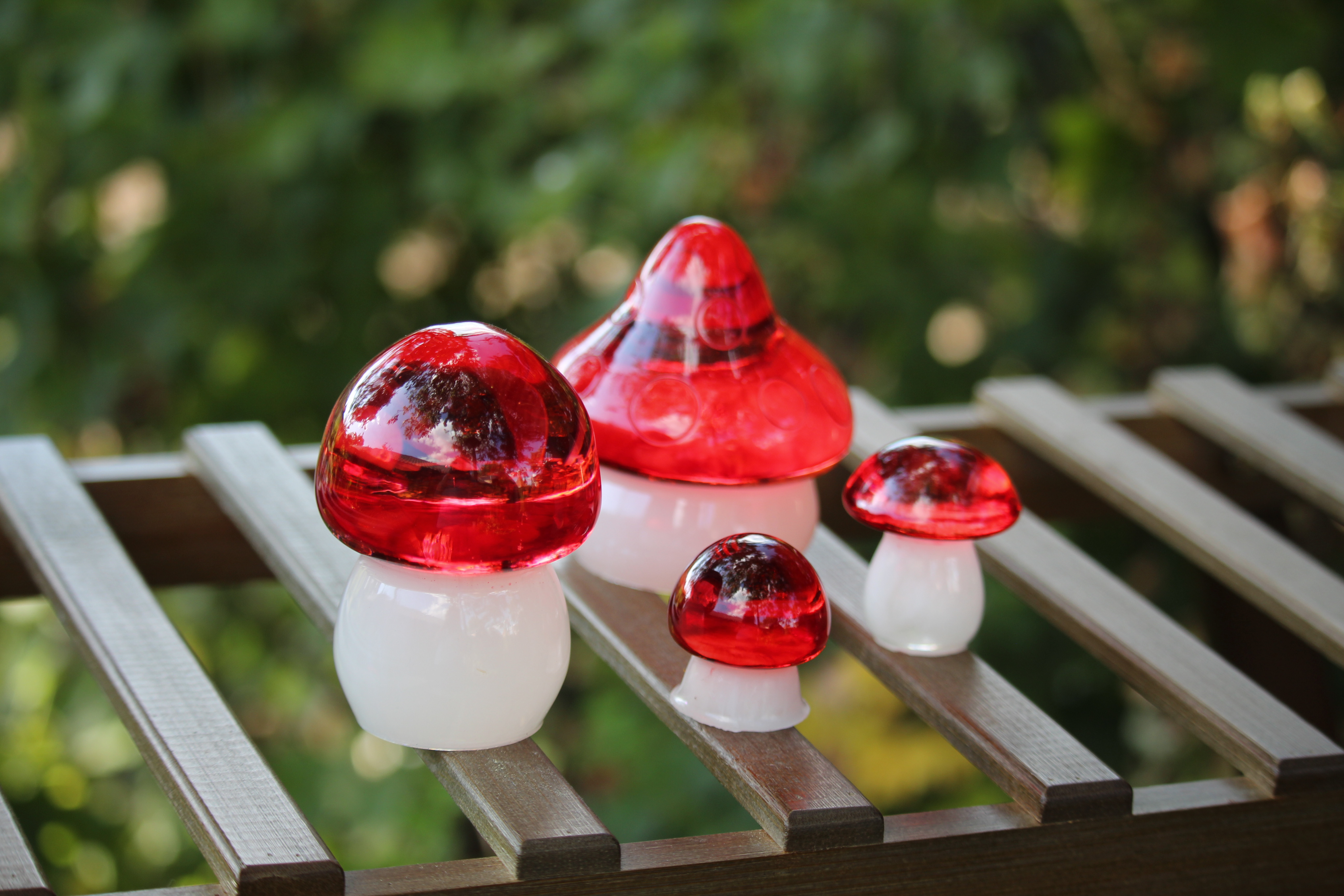 Decoratieve paddenstoelen gieten met epoxy