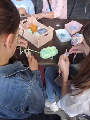 Workshop voor events: vorkbreien - maak je eigen boekenworm