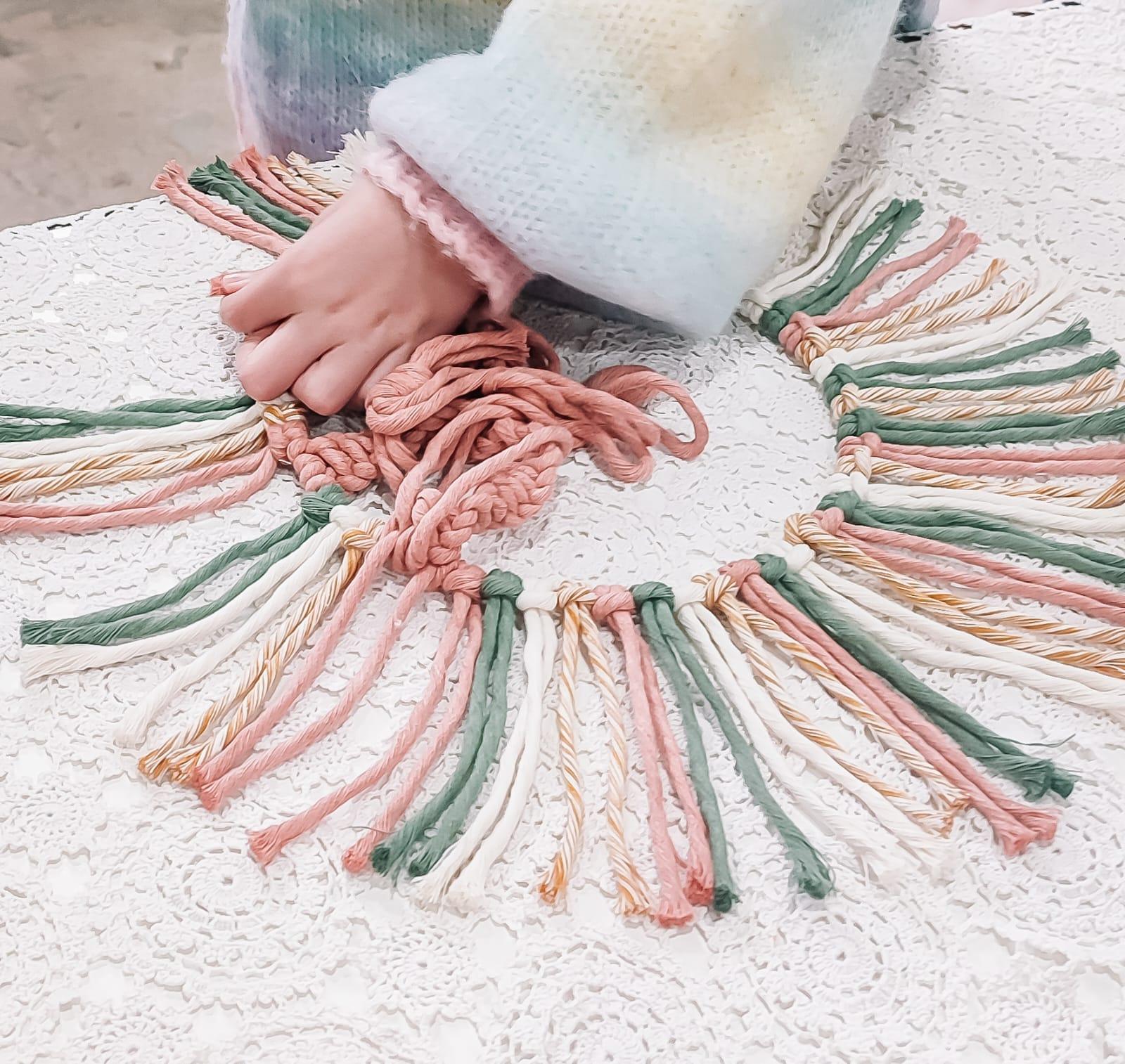 Workshop macramé dierenspiegel: een originele babyshoweractiviteit 🪞 - Foto