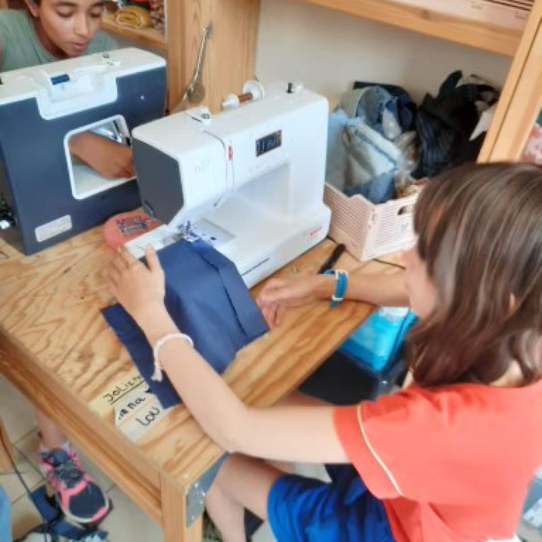 Naaien en textielbewerking voor kinderen in Leuven - Foto