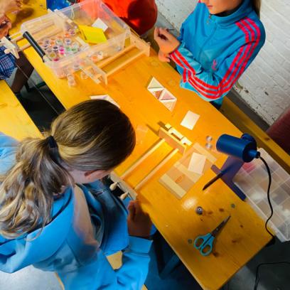 Naaien en textielbewerking voor kinderen in Leuven