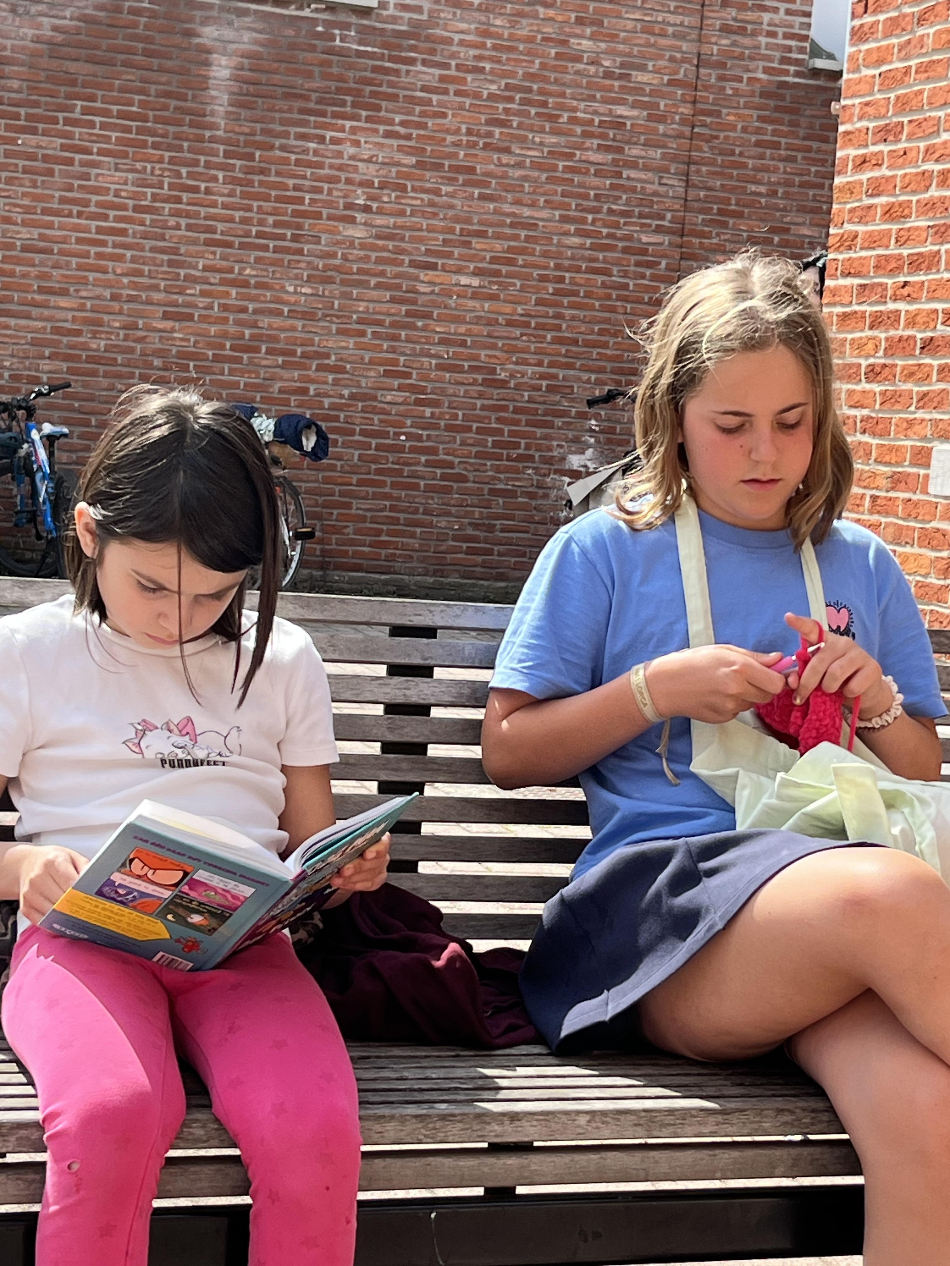 Textielkamp met naaien, zeefdruk en borduren in een 300 m2 atelier WEEK (13-17 juli) - Foto