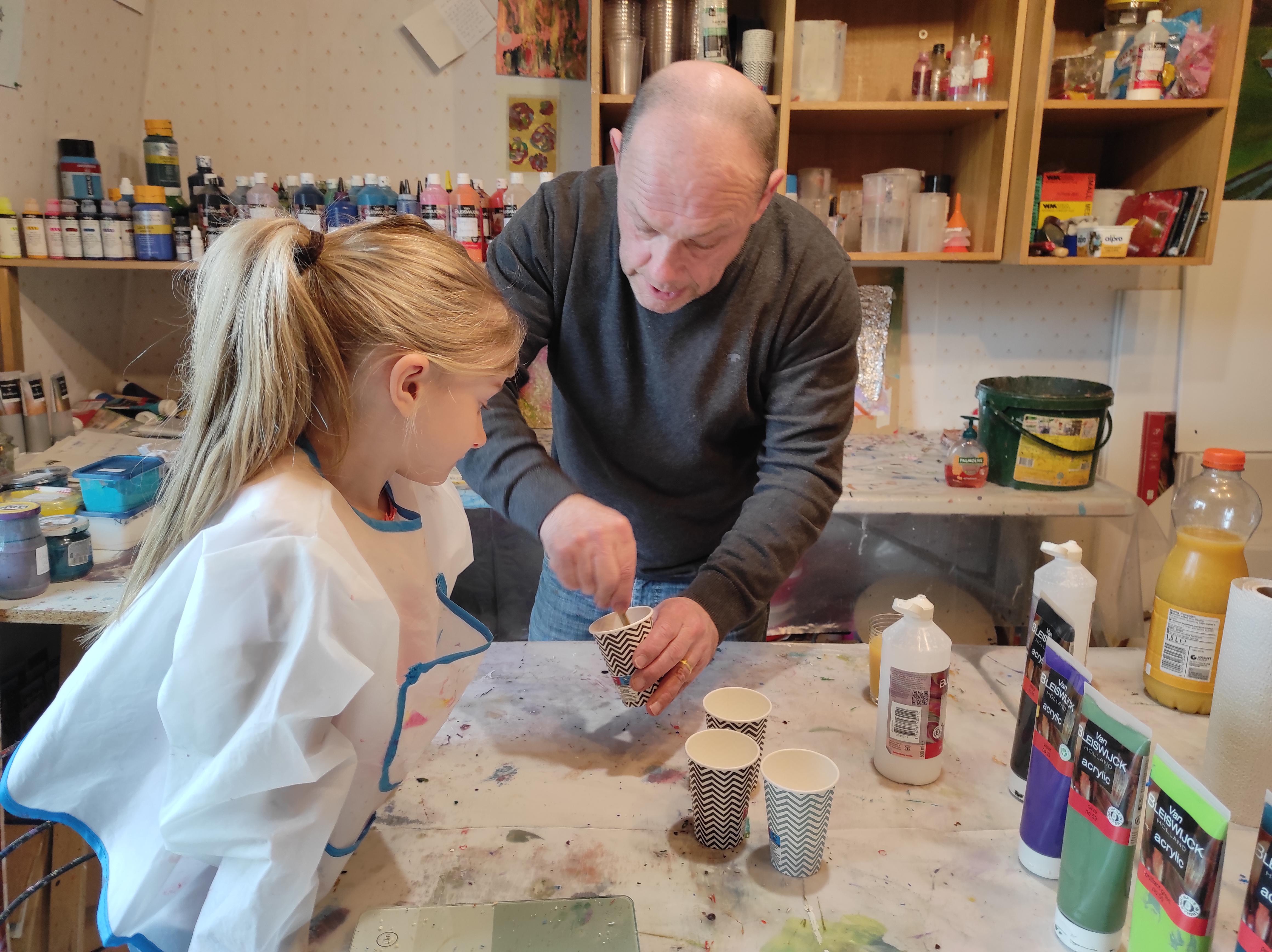 Zomeratelier Fluid Art – juli & augustus Creatieve workshops voor kinderen en kind + (groot)ouder - Foto