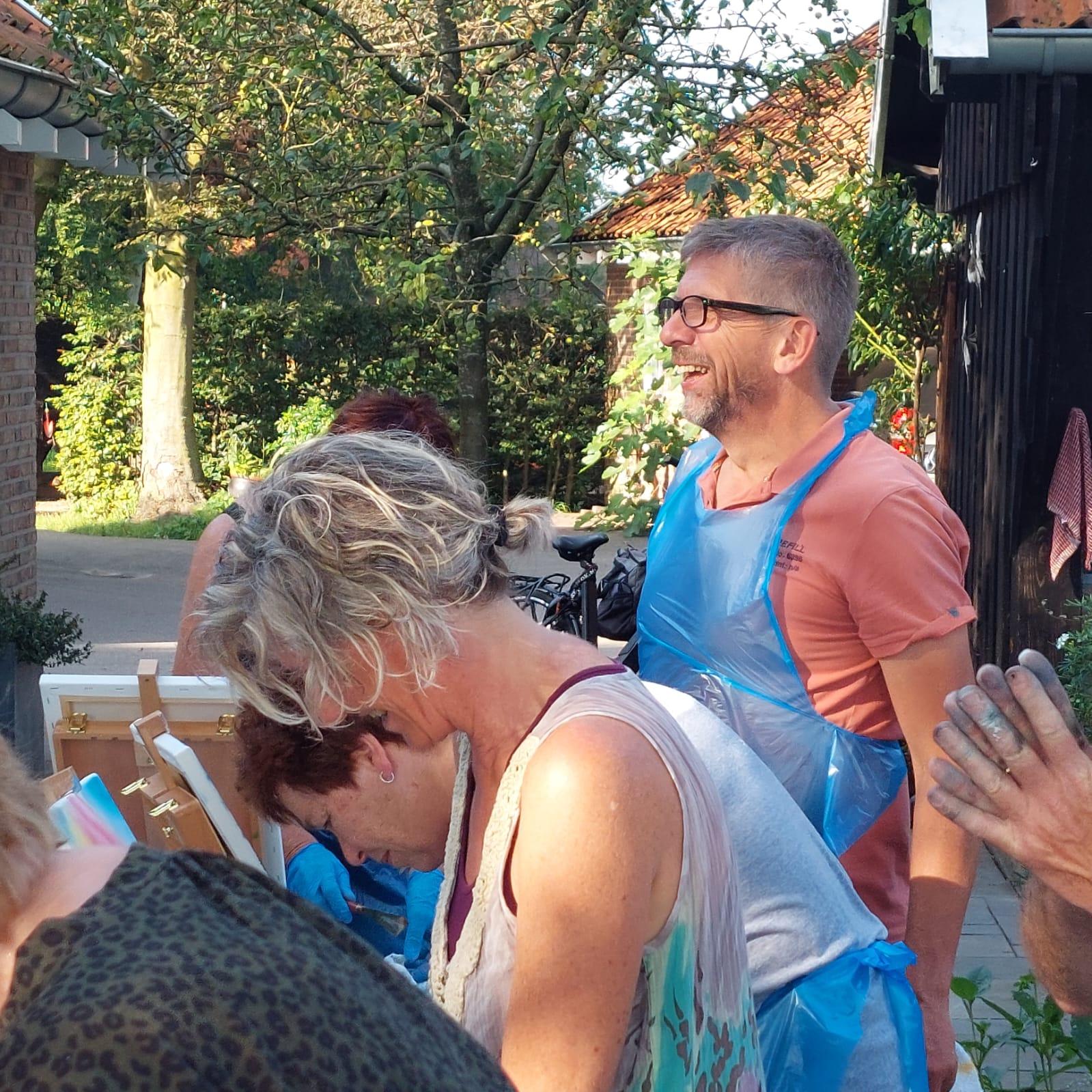 Waanzinnige Schilderworkshop in de stijl van Bob Ross - Foto