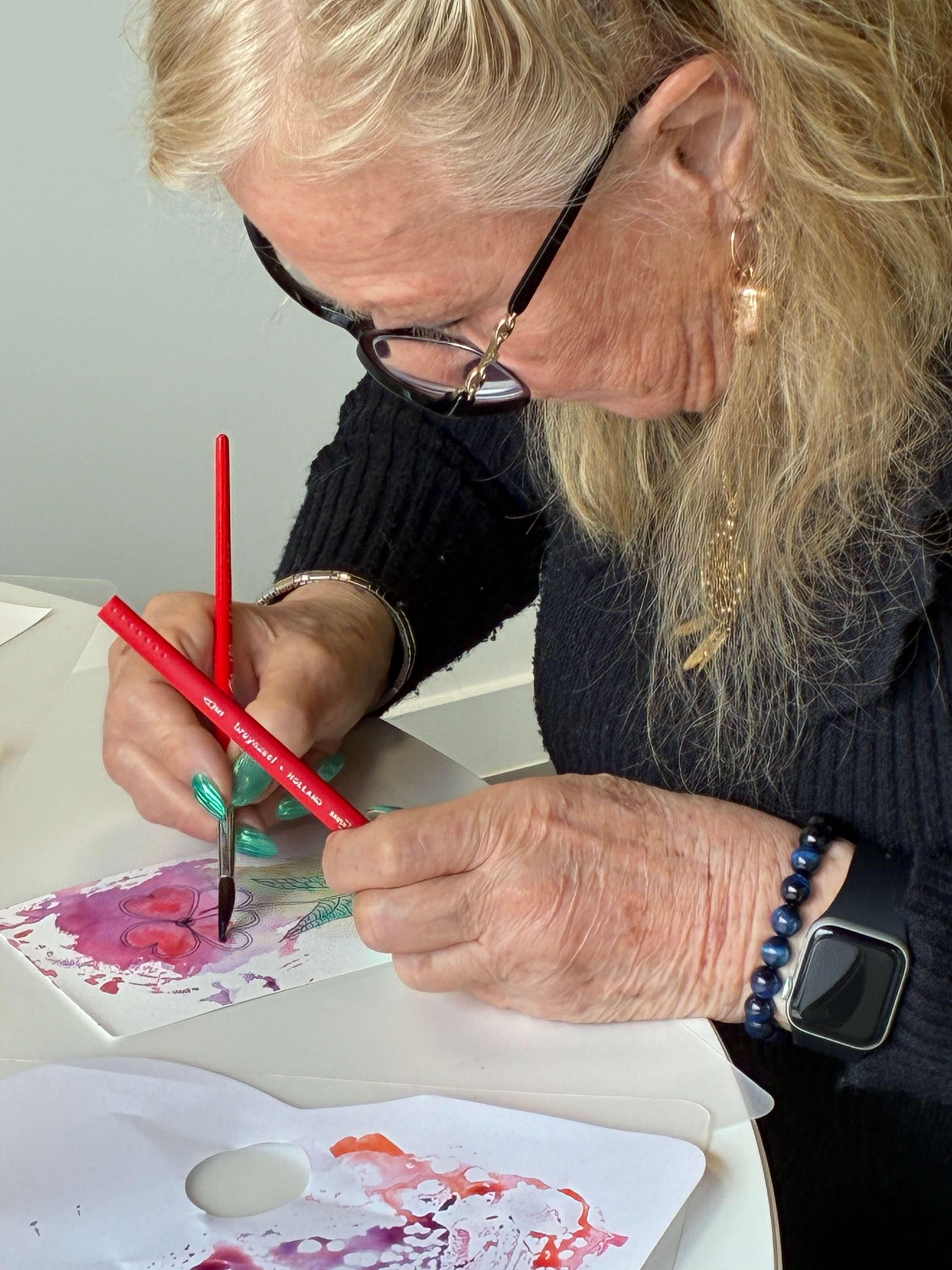 bloemmotieven tekenen met brushpen en fineliner - Foto