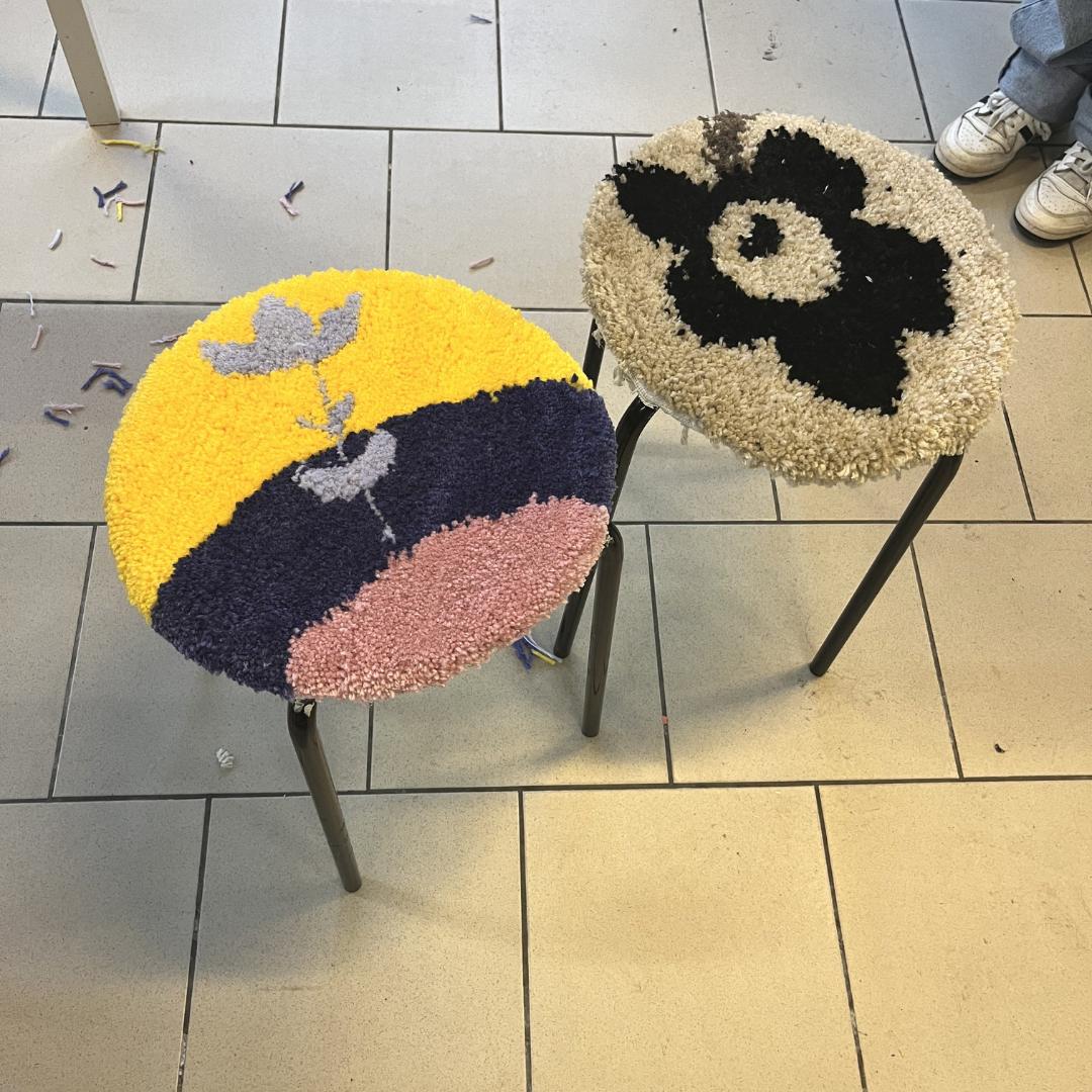 Tuften workshop in Leuven: maak je eigen design krukje - Foto