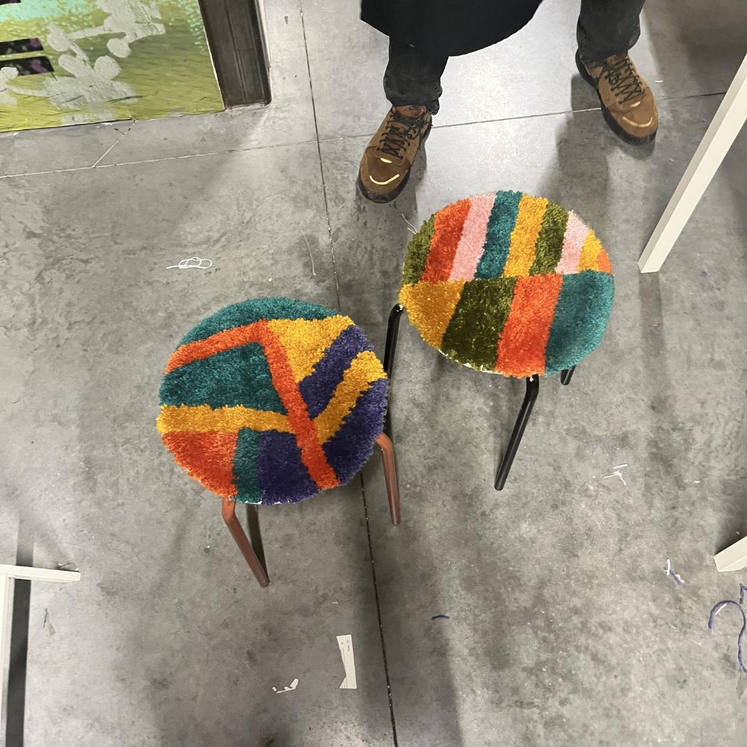 Tuften workshop in Leuven: maak je eigen design krukje - Foto