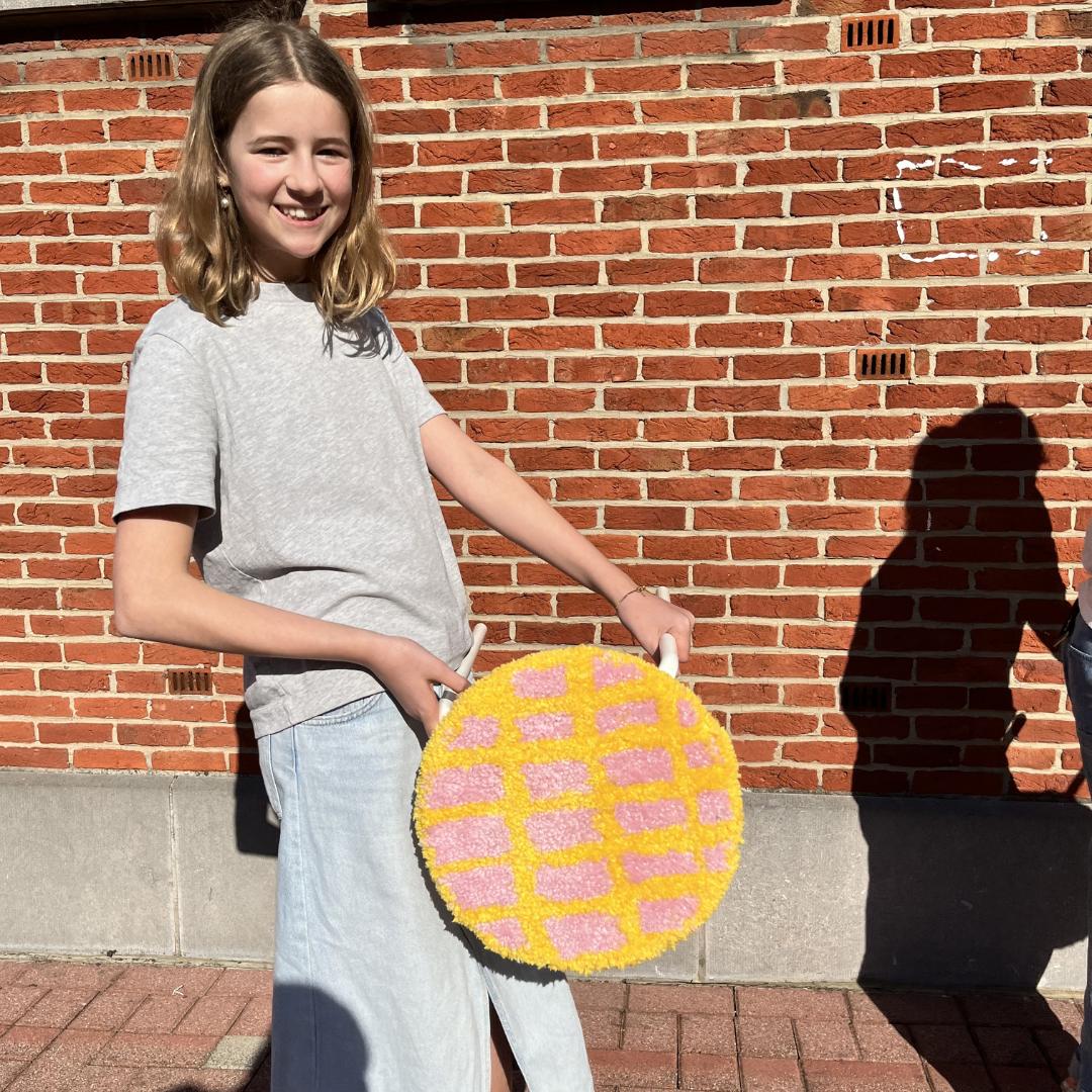 Tuften workshop in Leuven: maak je eigen design krukje - Foto