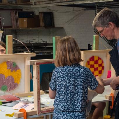 Tuften workshop in Leuven: maak je eigen design krukje