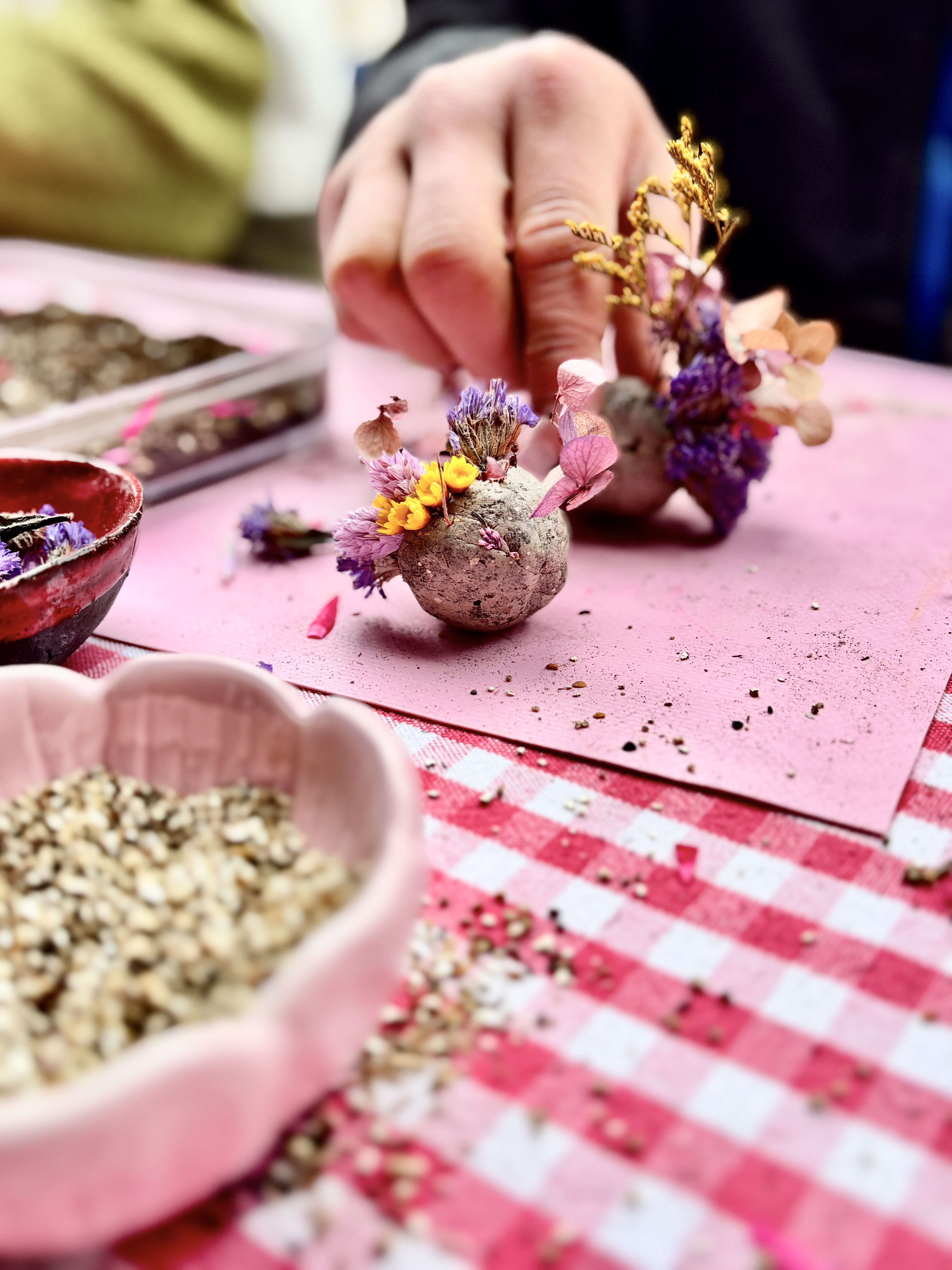 Workshop zaadbommetjes maken