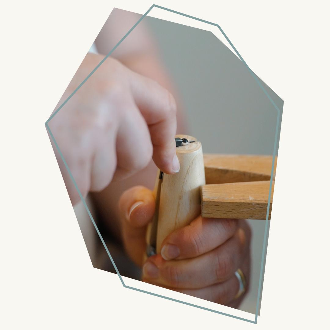 Zilveren ring met geboortesteen - Foto