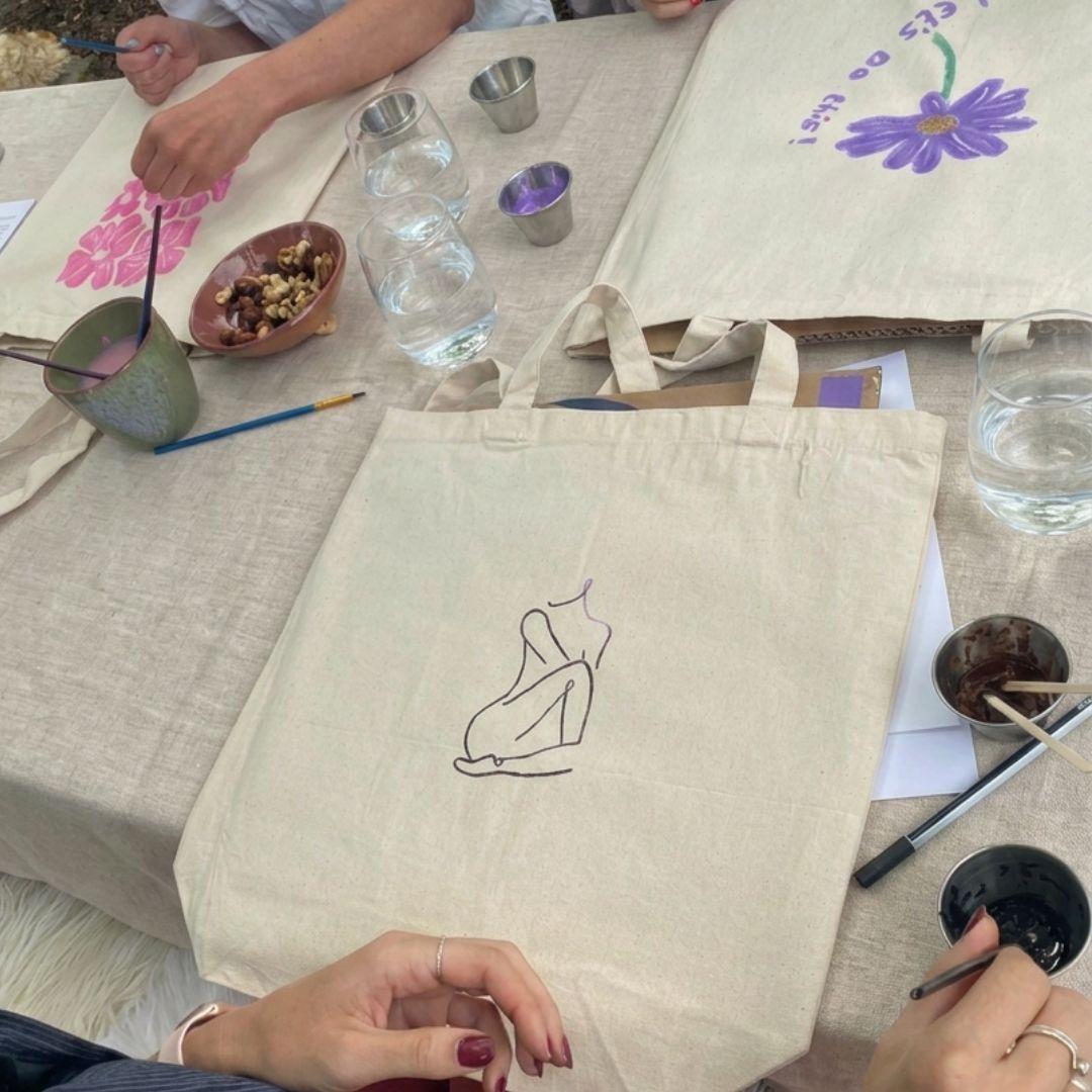 Textiel schilderen workshop – ontwerp je eigen katoenen tas - Foto