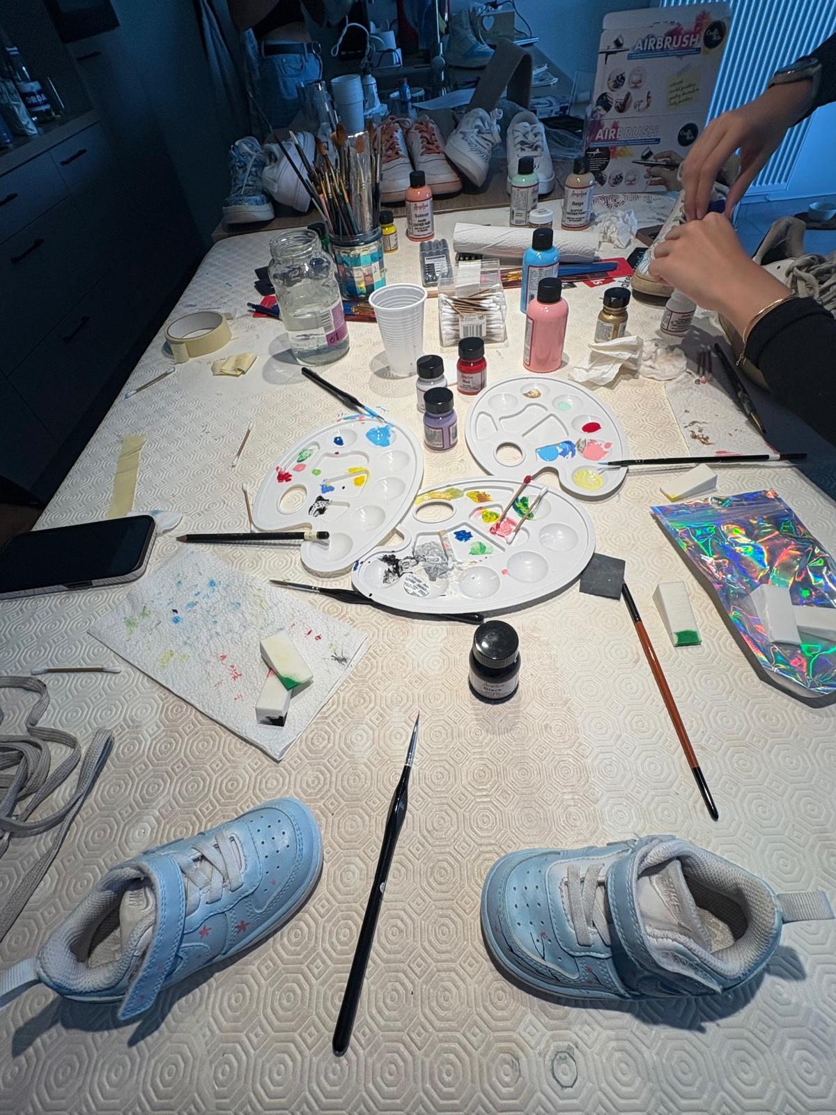 Sneakers customizen of pimpen 👟🎨 workshop - Foto