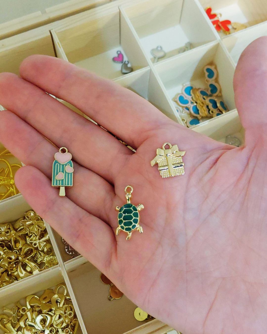 Charm & beads bar: Maak je eigen ketting of armband