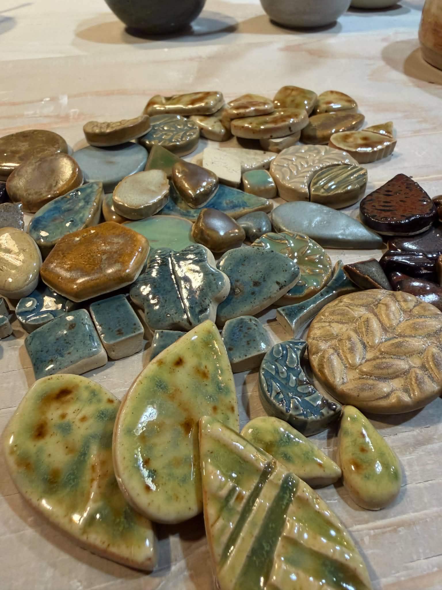 Workshop mozaïek met keramische steentjes - Foto