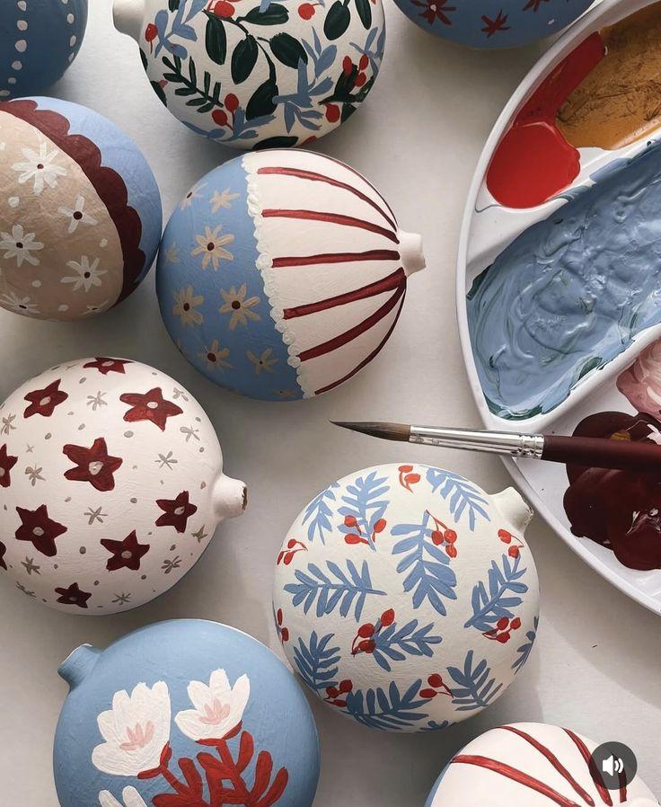Gepersonaliseerde kraft kerstballen schilderen - Baubles & bubbles - Foto