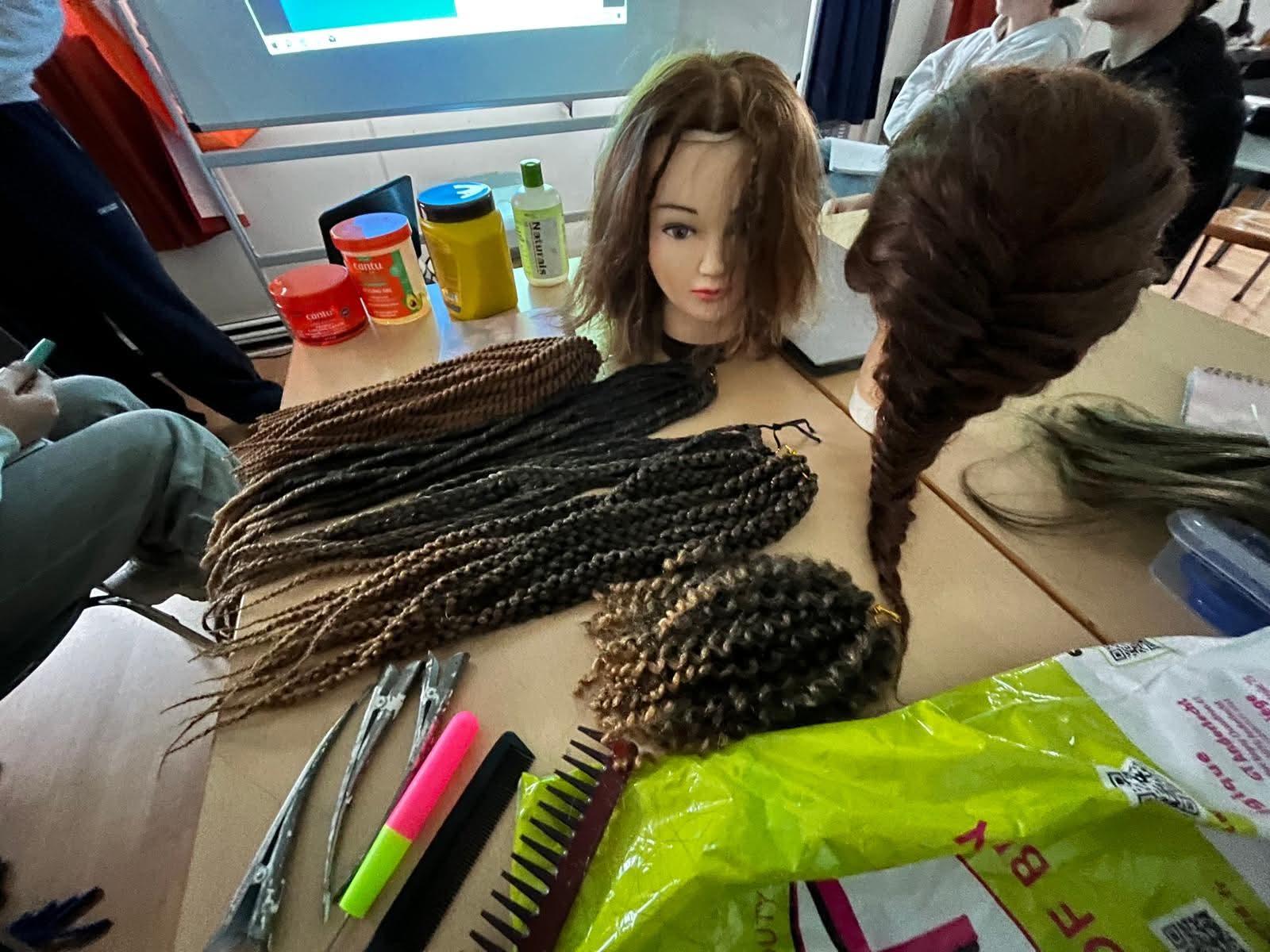 Crown of Cornrows: Vlecht je eigen Stijl - Foto