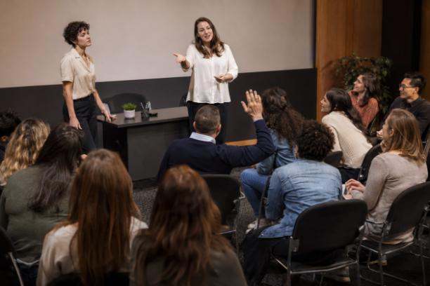 COMMUNICATIE THEATER