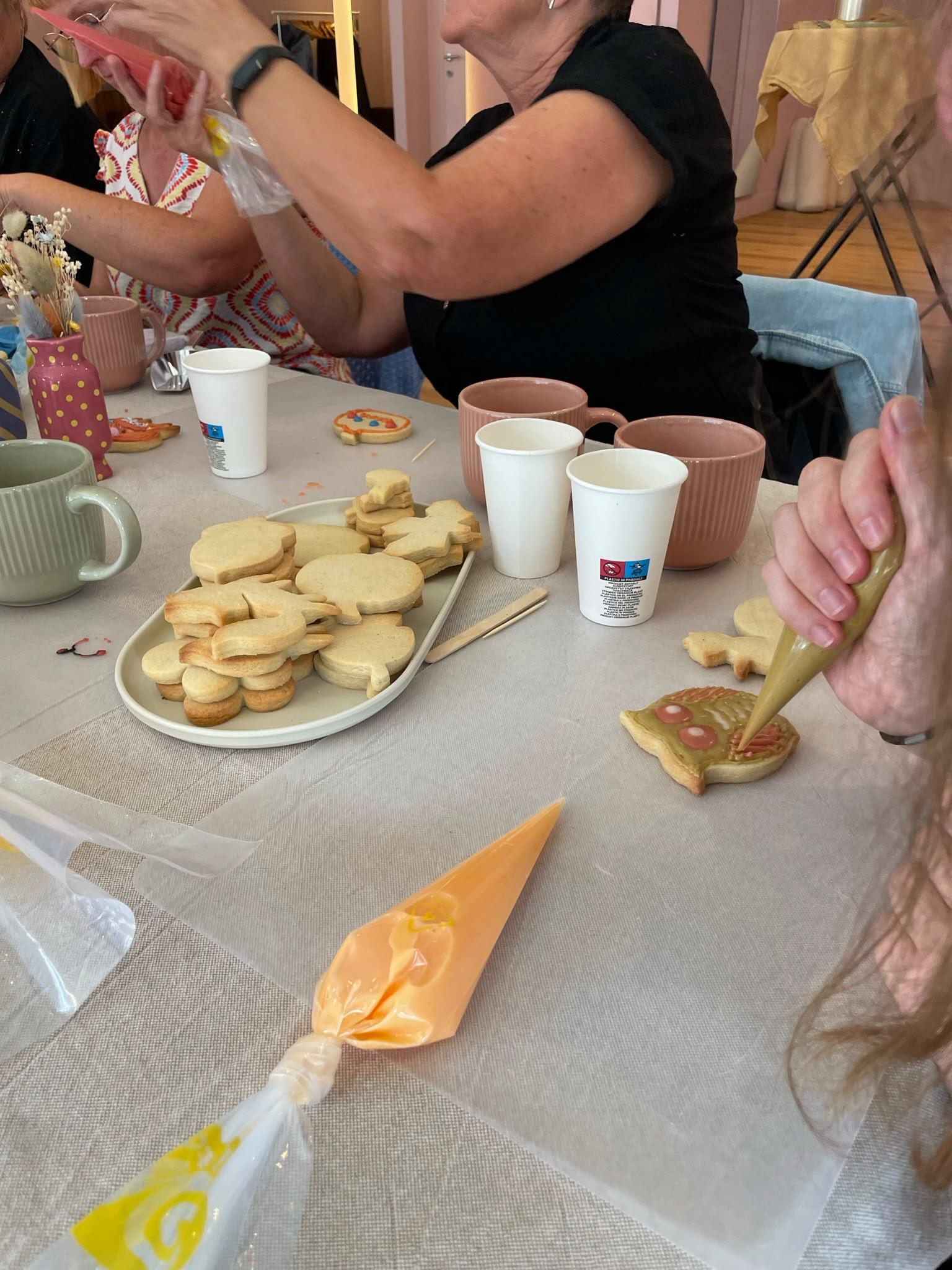 Teambuilding: creatieve workshop koekjes versieren - Foto